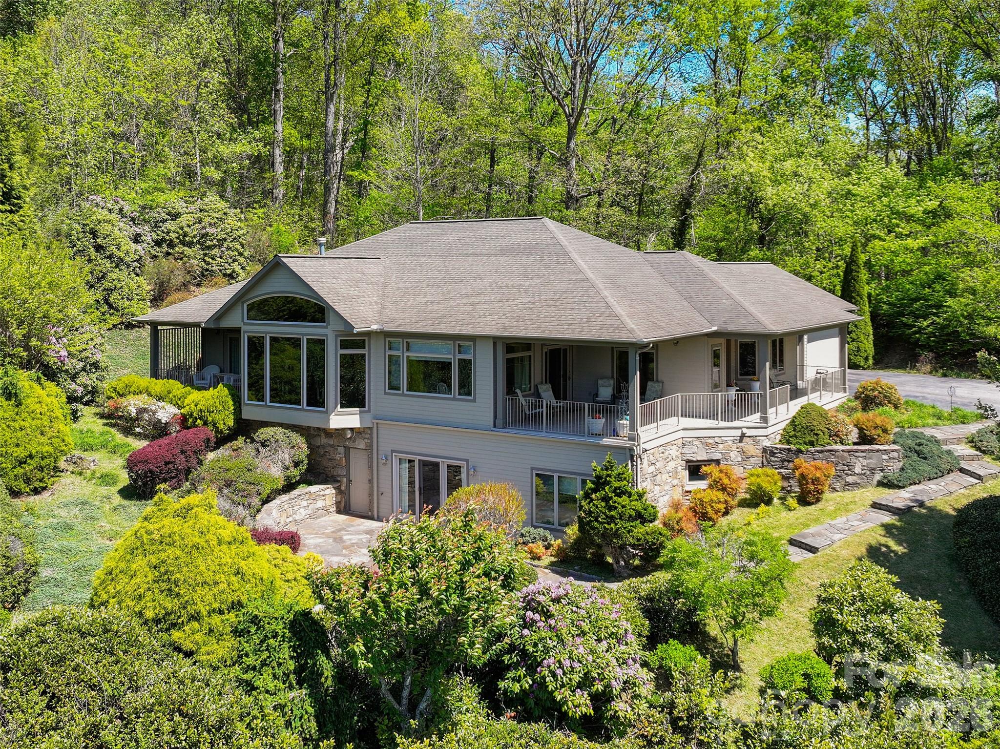 Laurel Ridge - Residential