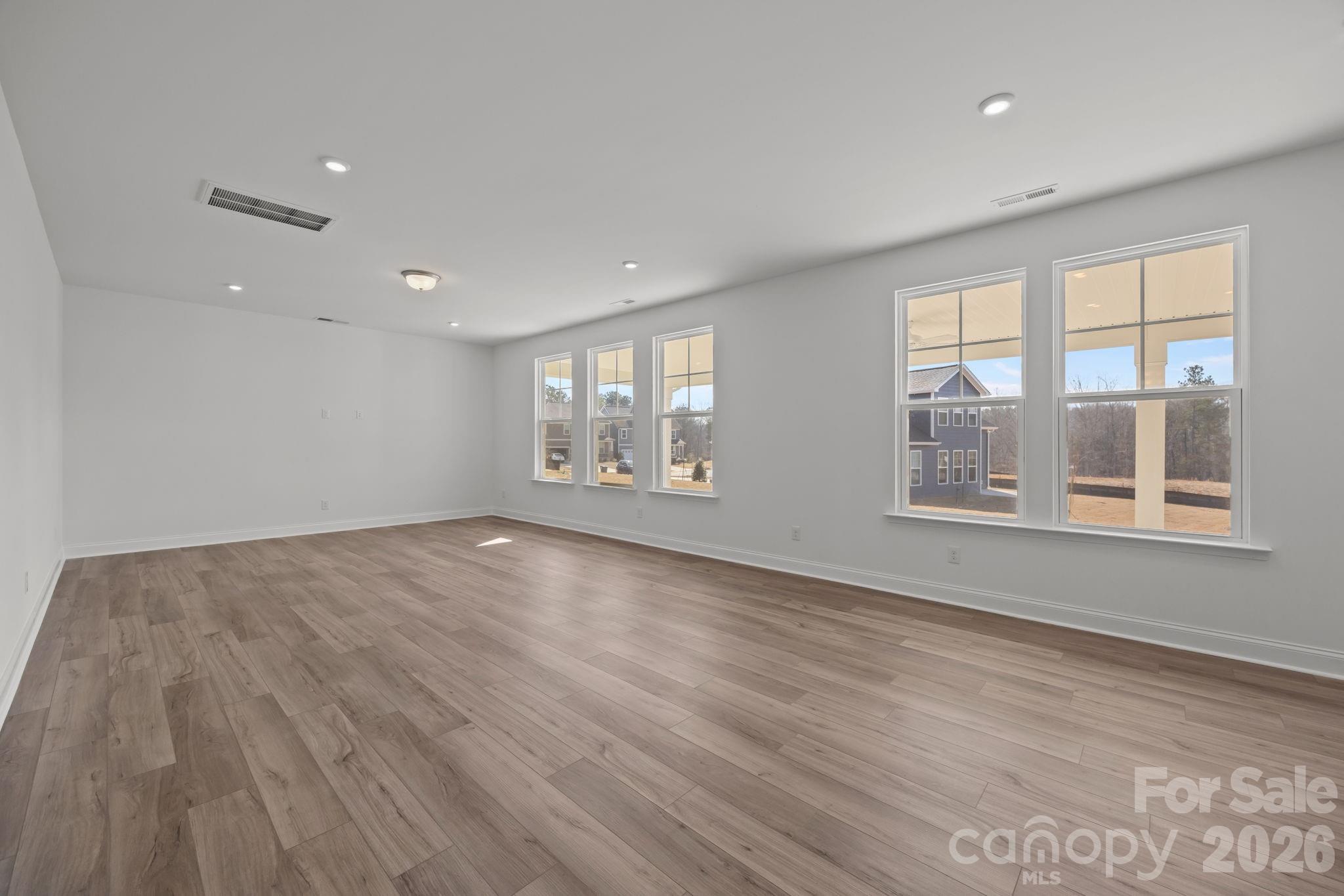 Lakeside Glen - Residential
