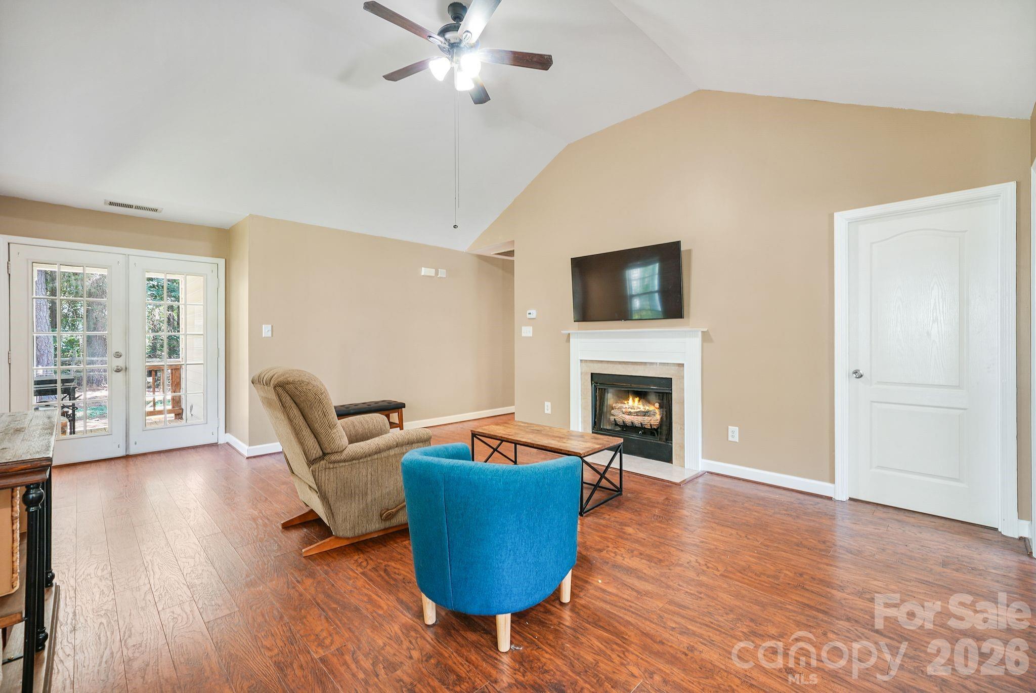 Steelcroft Place - Residential