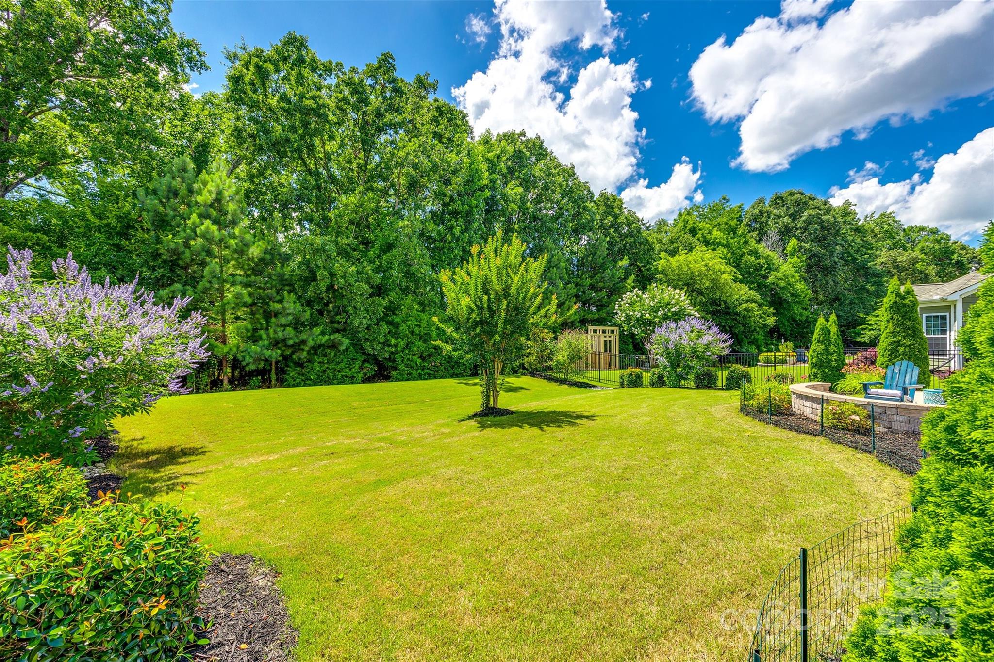Hawks Creek - Residential