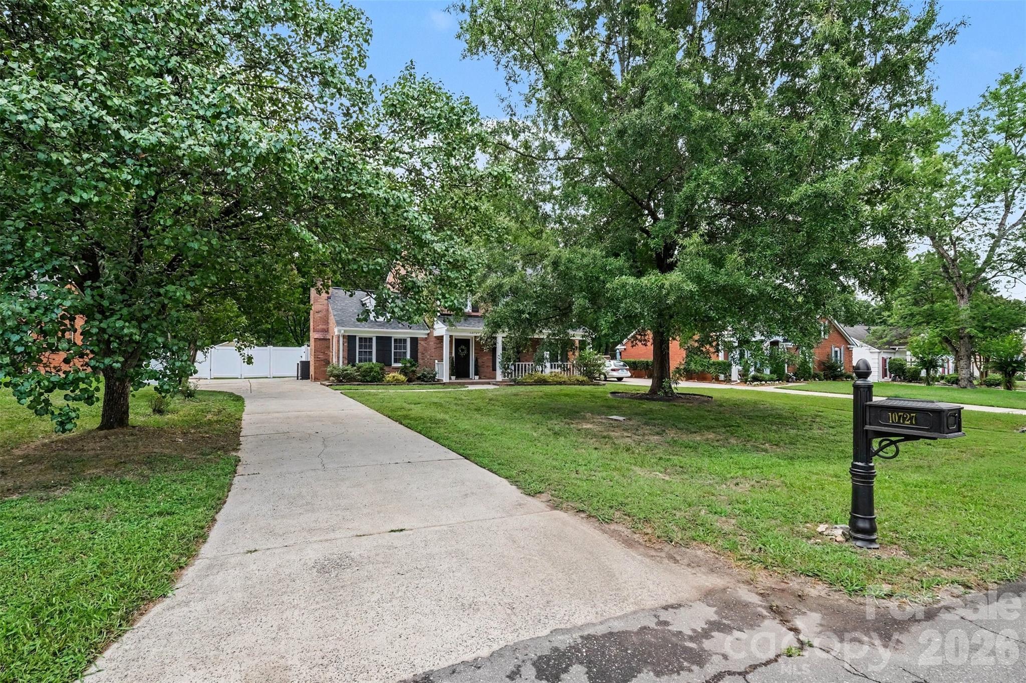 Colony Woods - Residential