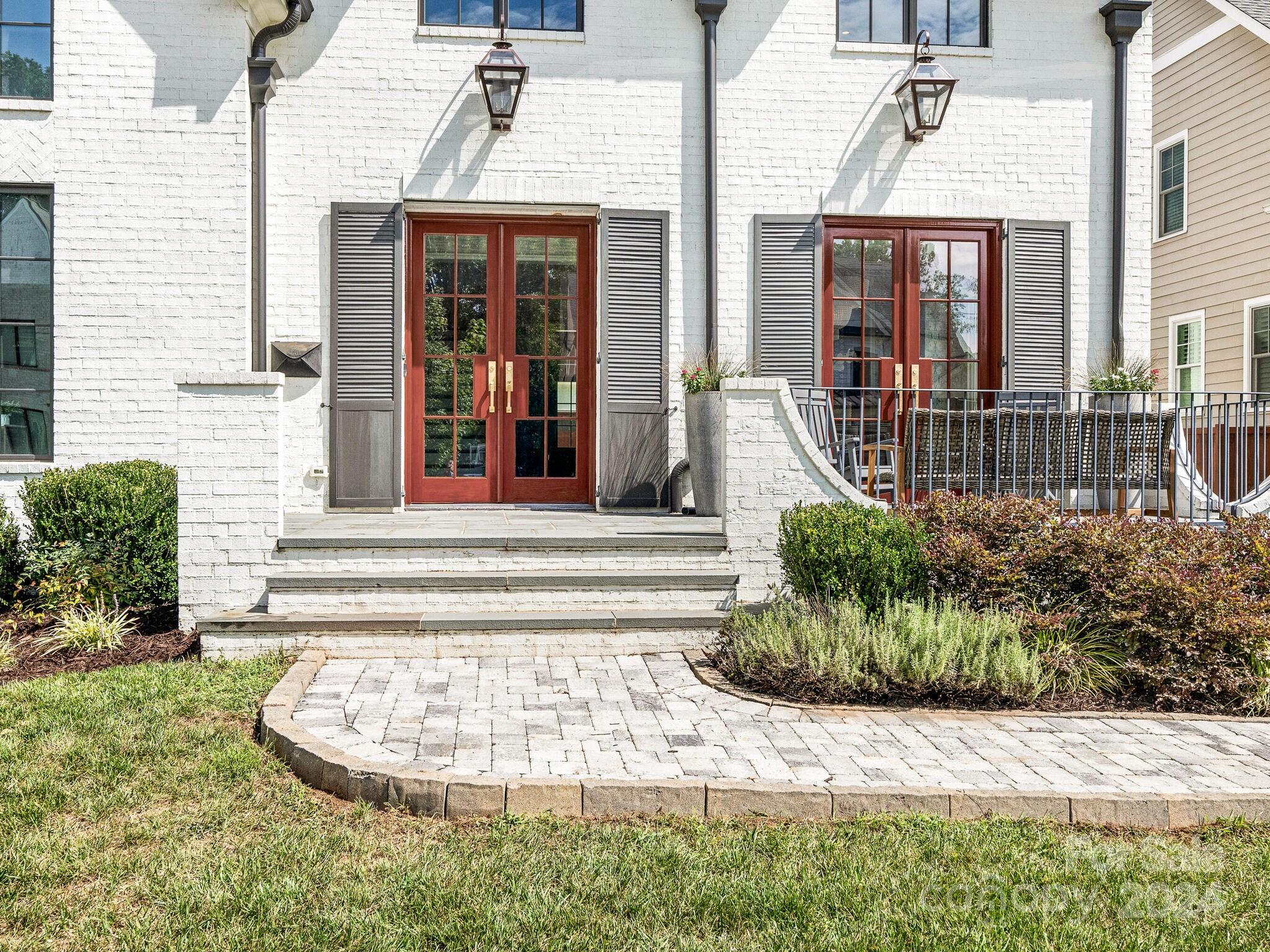 Myers Park - Residential
