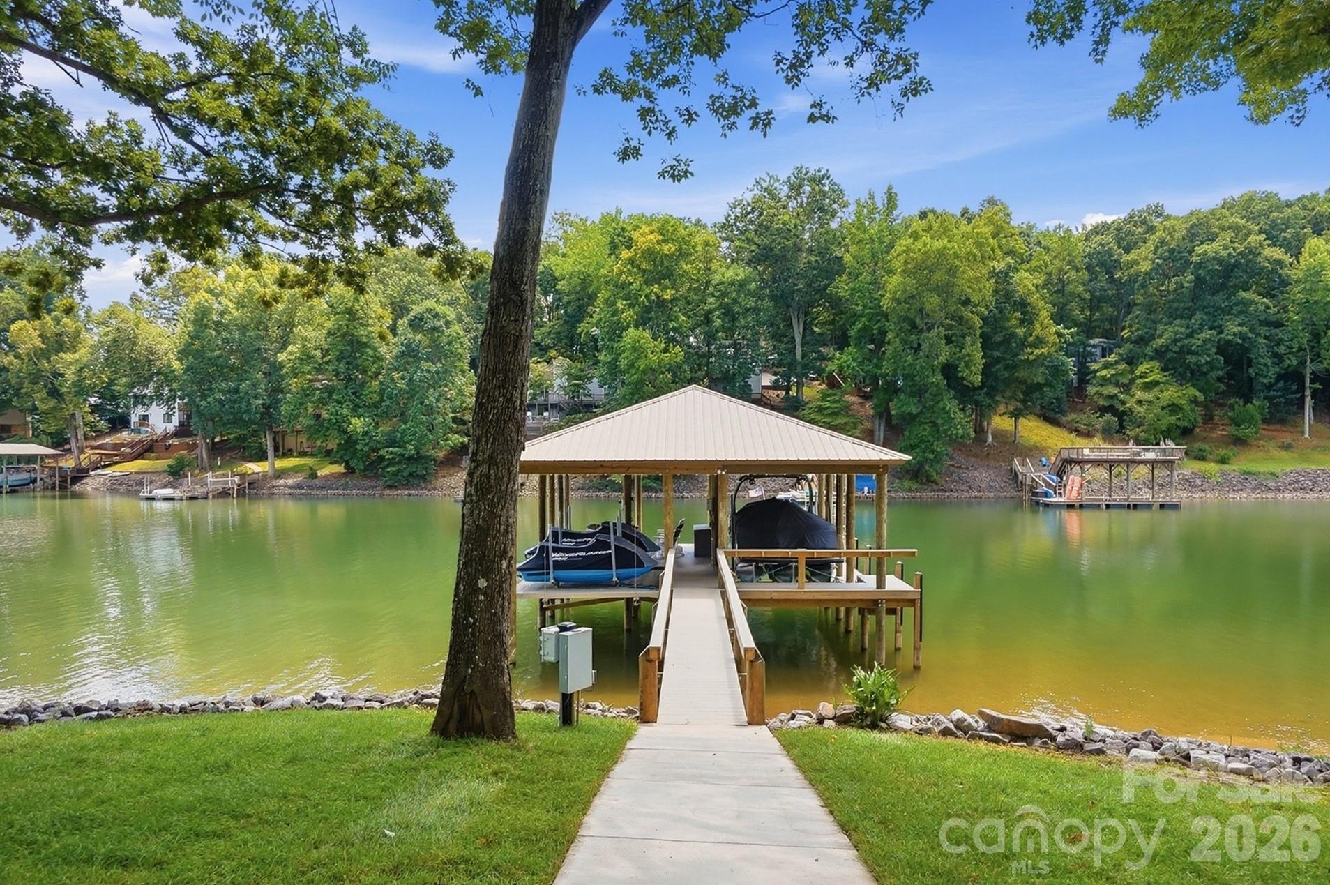 Tega Cay - Residential