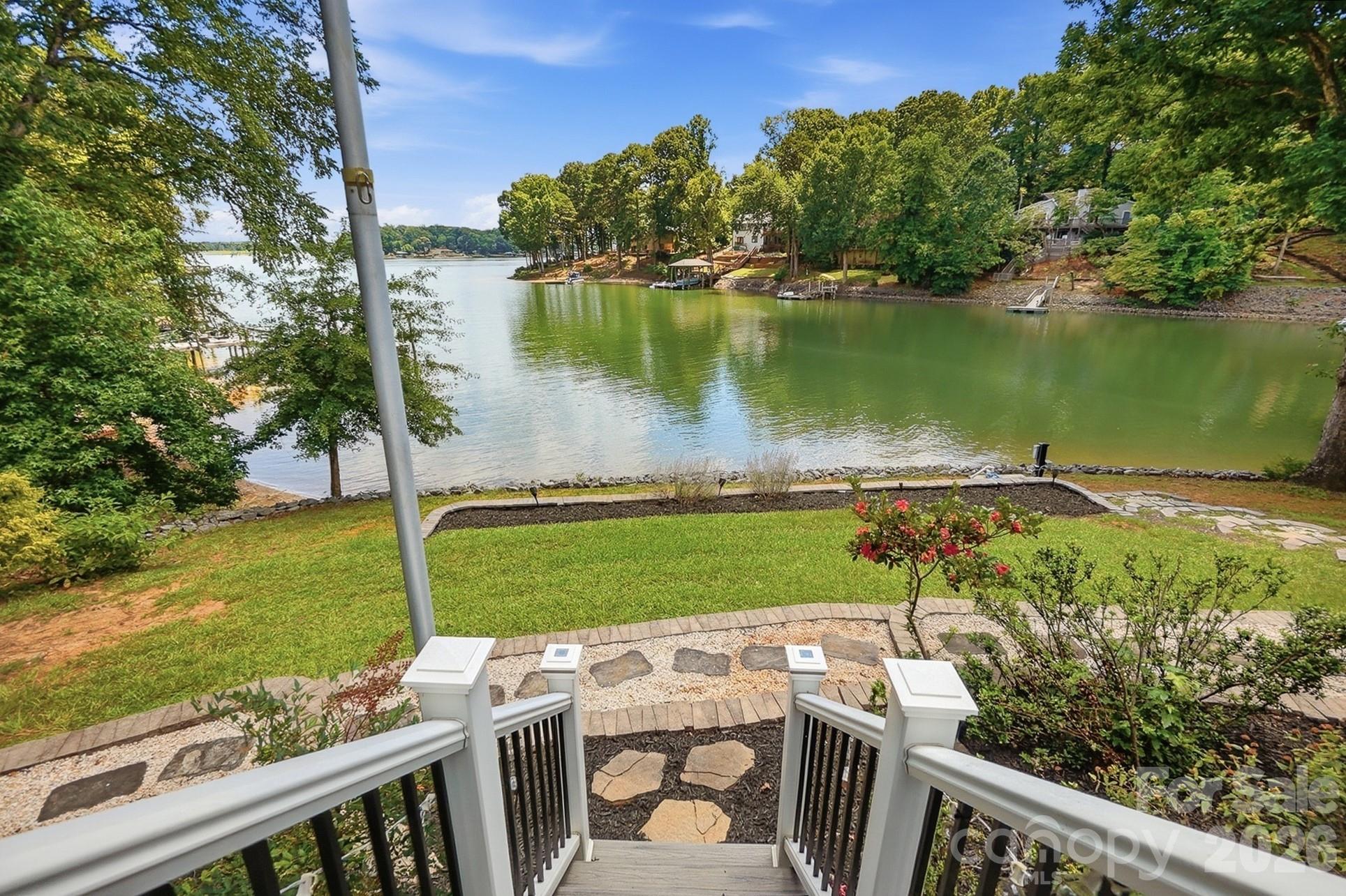 Tega Cay - Residential