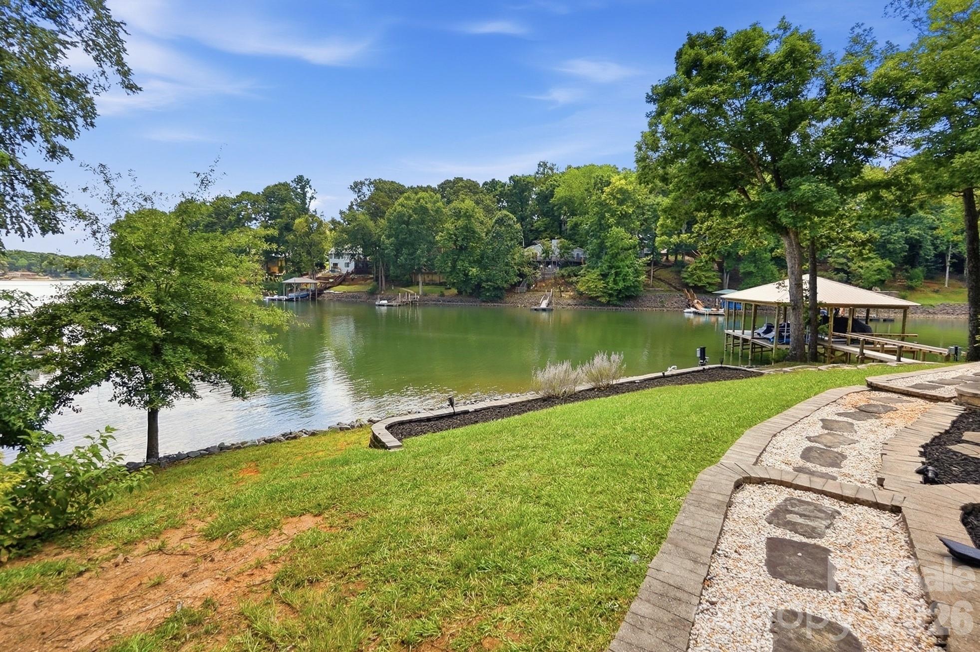 Tega Cay - Residential