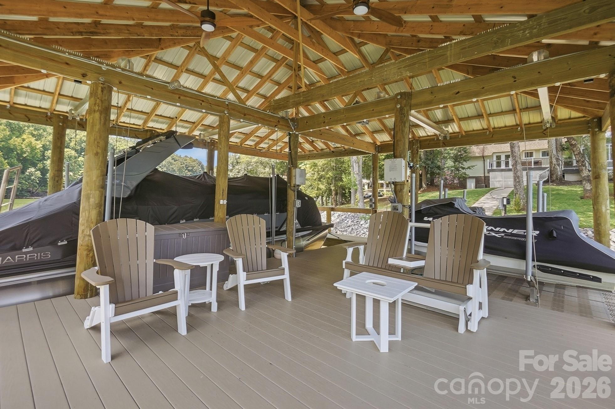 Tega Cay - Residential