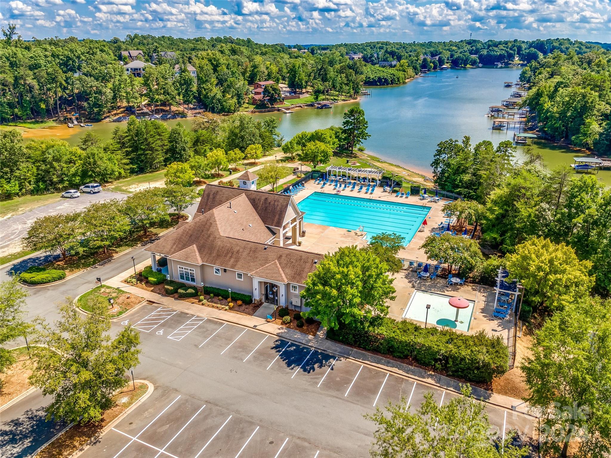 Lake Shore - Residential