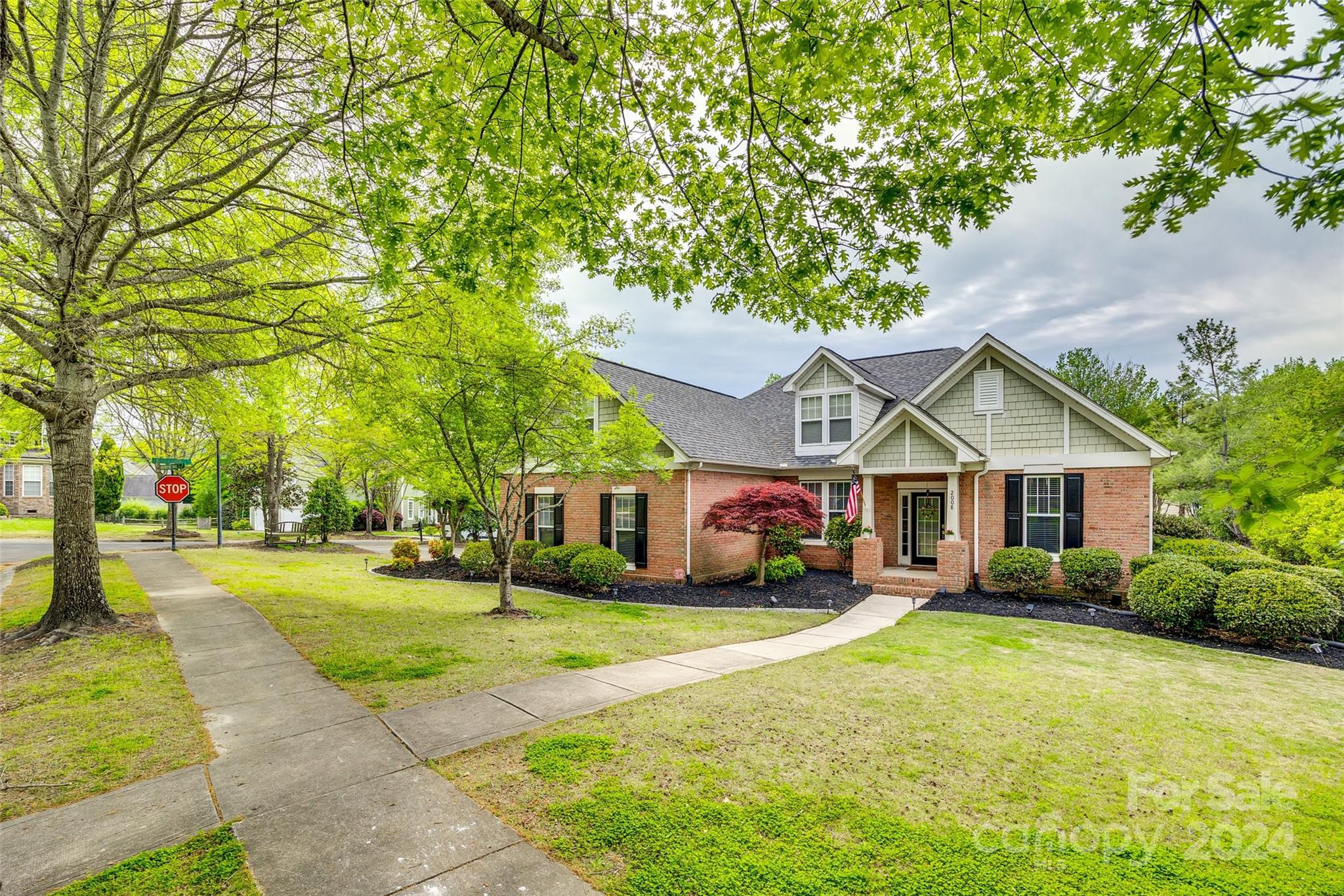 Lake Shore - Residential