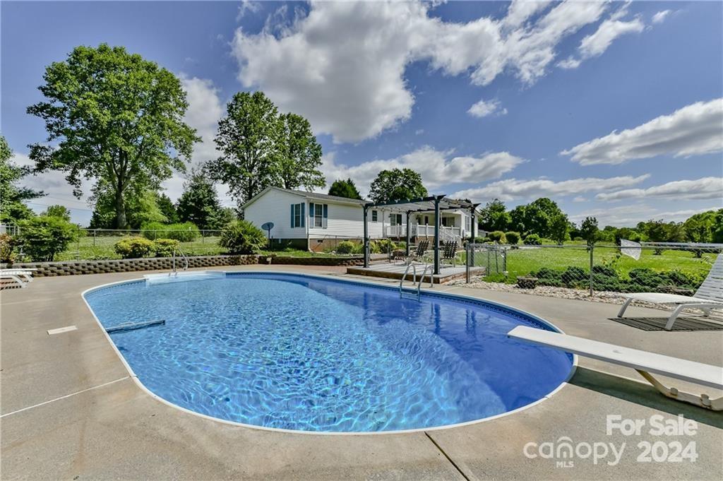Pinnacle View - Residential