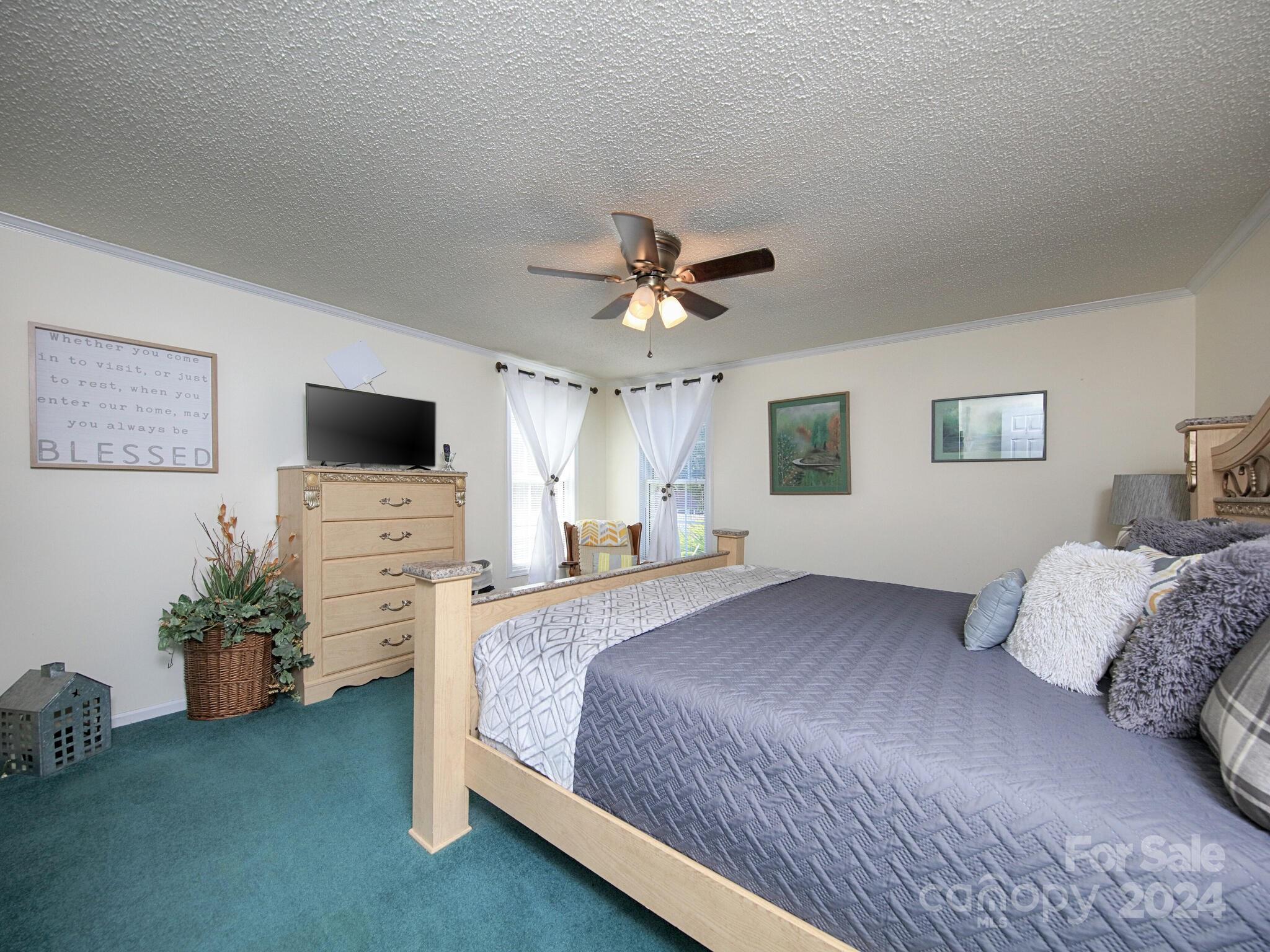 Pinnacle View - Residential