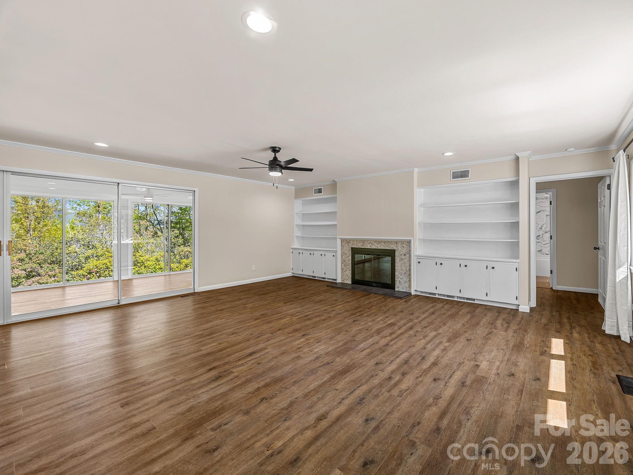 Persimmon Hill - Residential