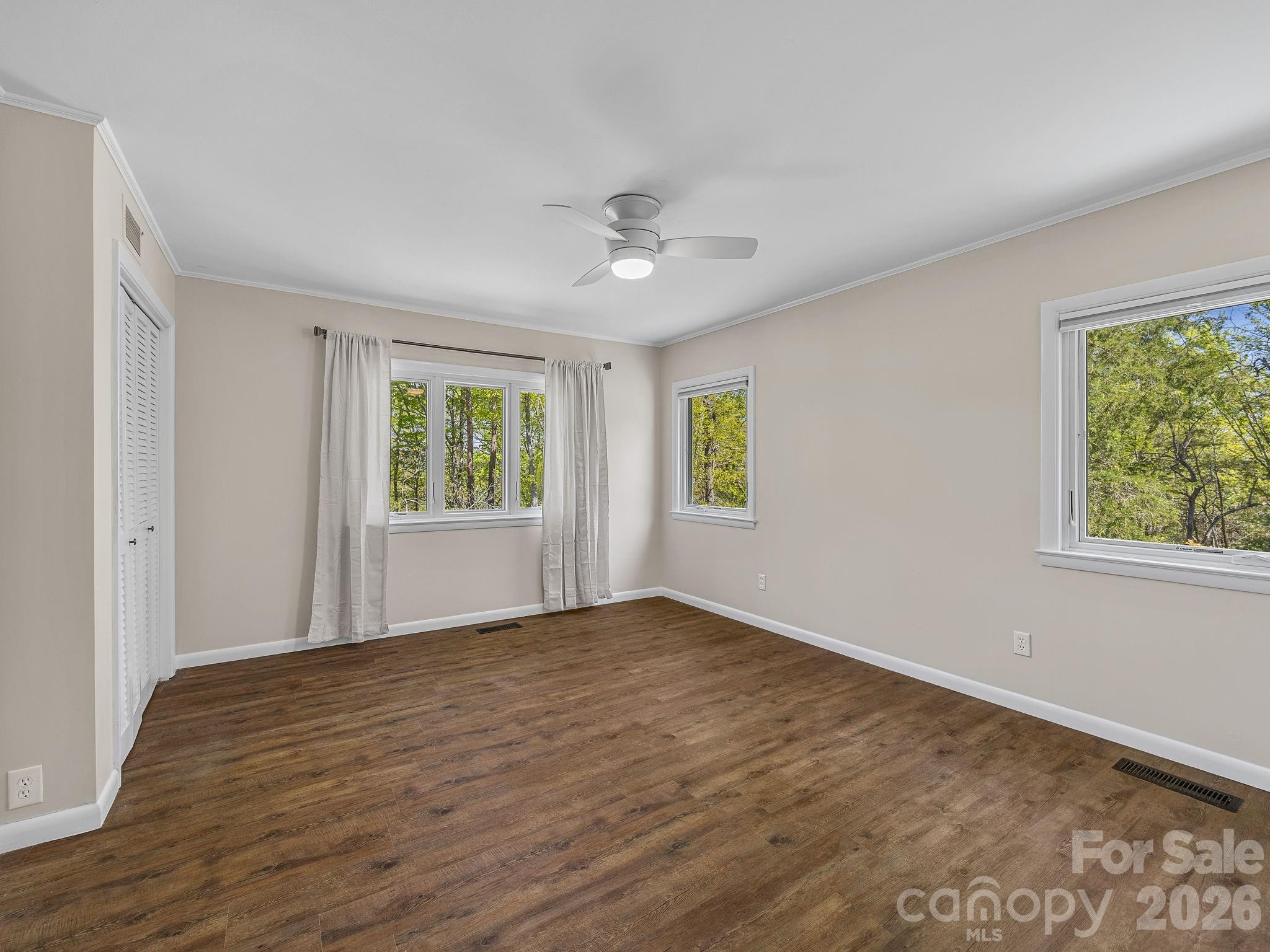 Persimmon Hill - Residential