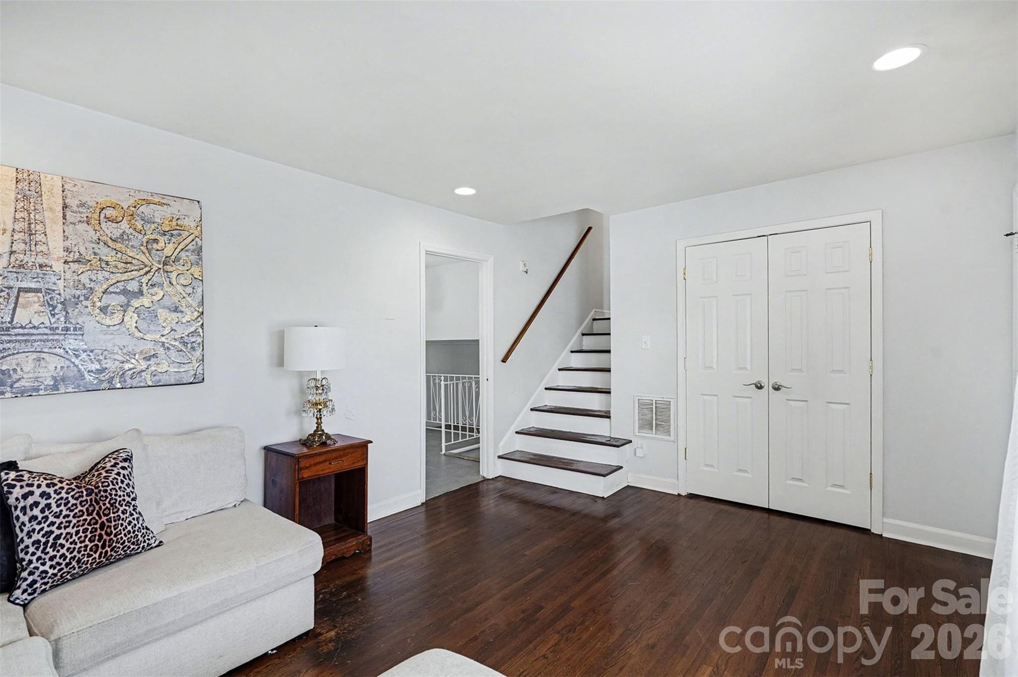 Colony Acres - Residential