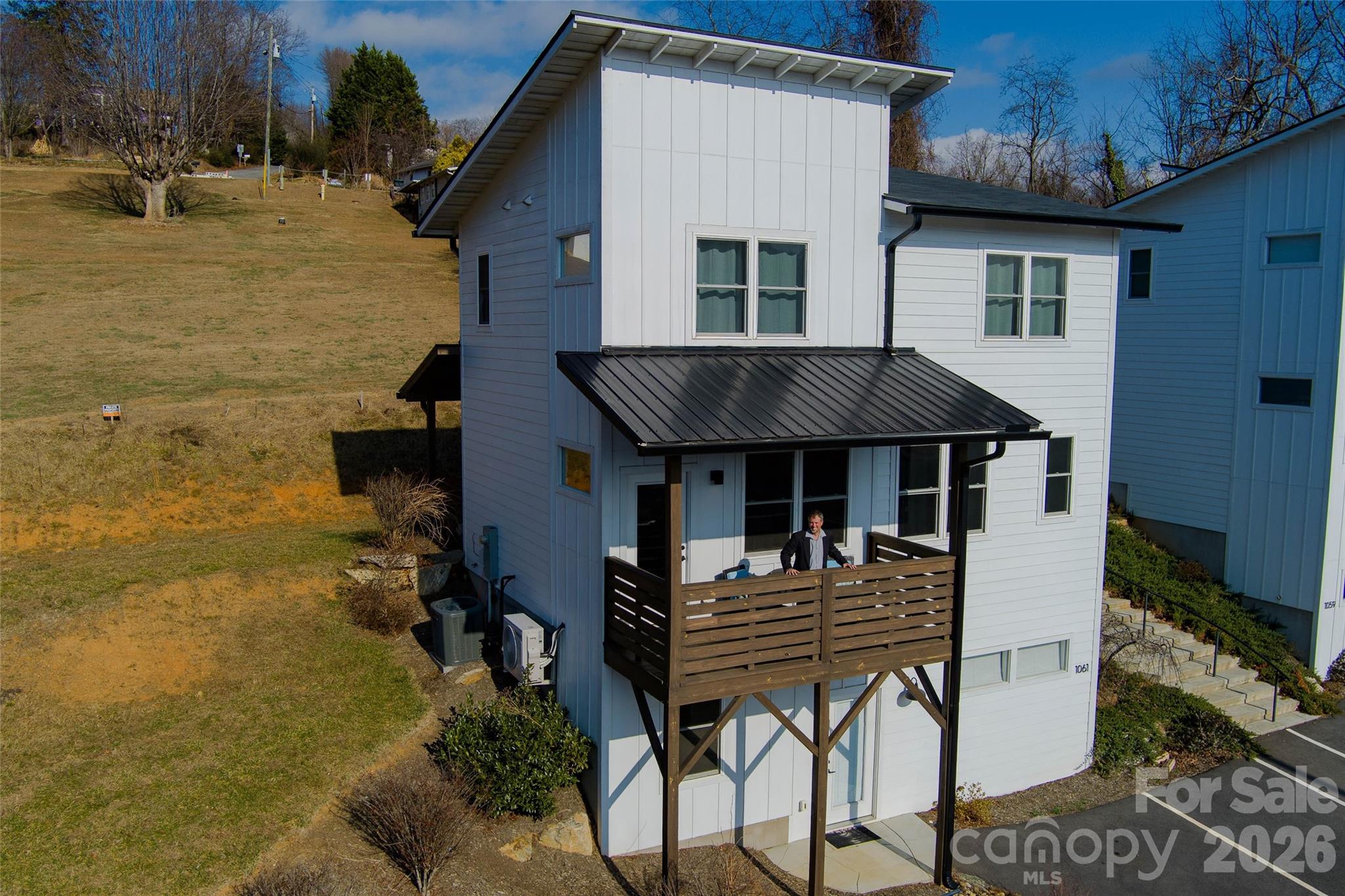 Woodfin Land Company - Residential Income