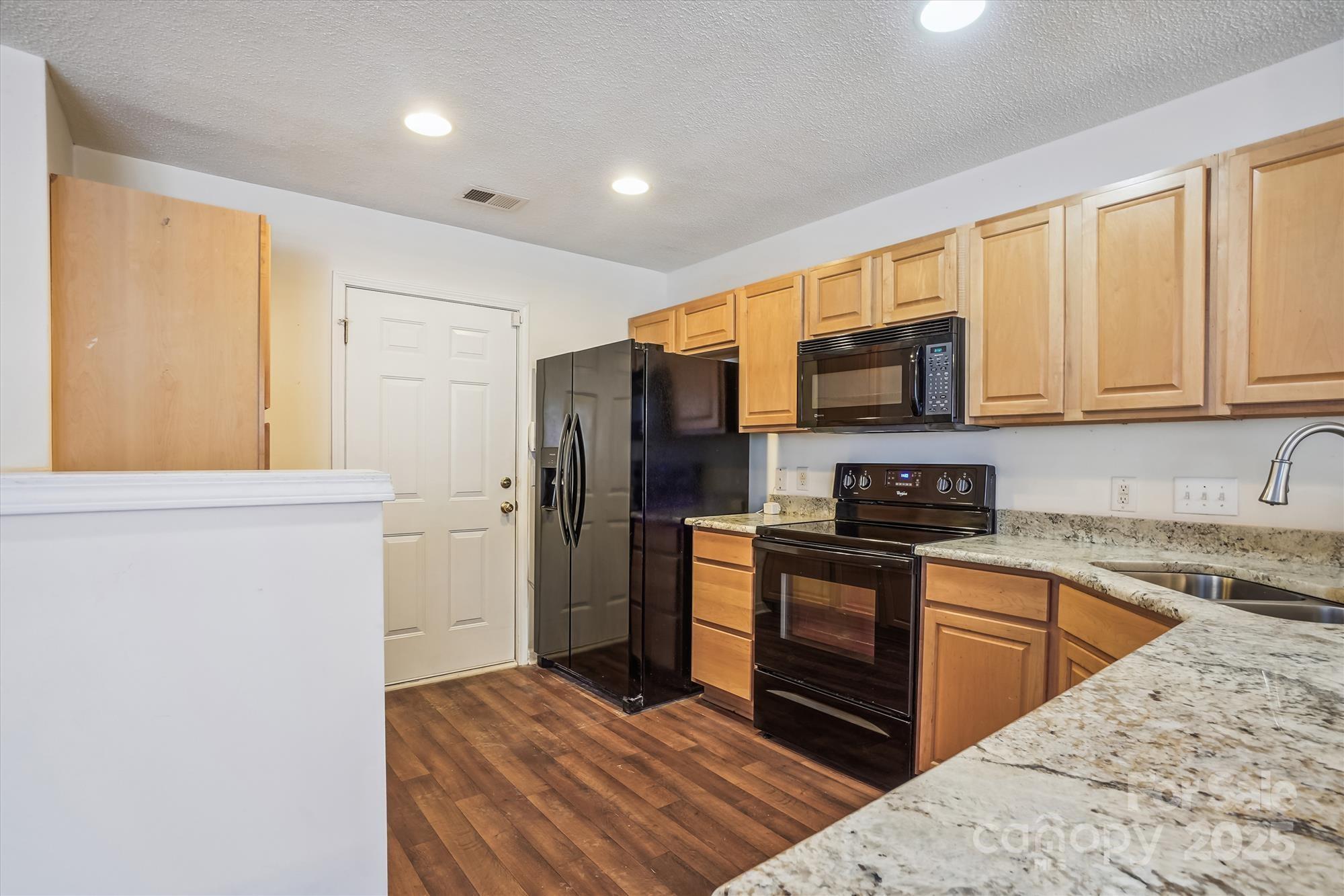 Lexington Commons - Residential