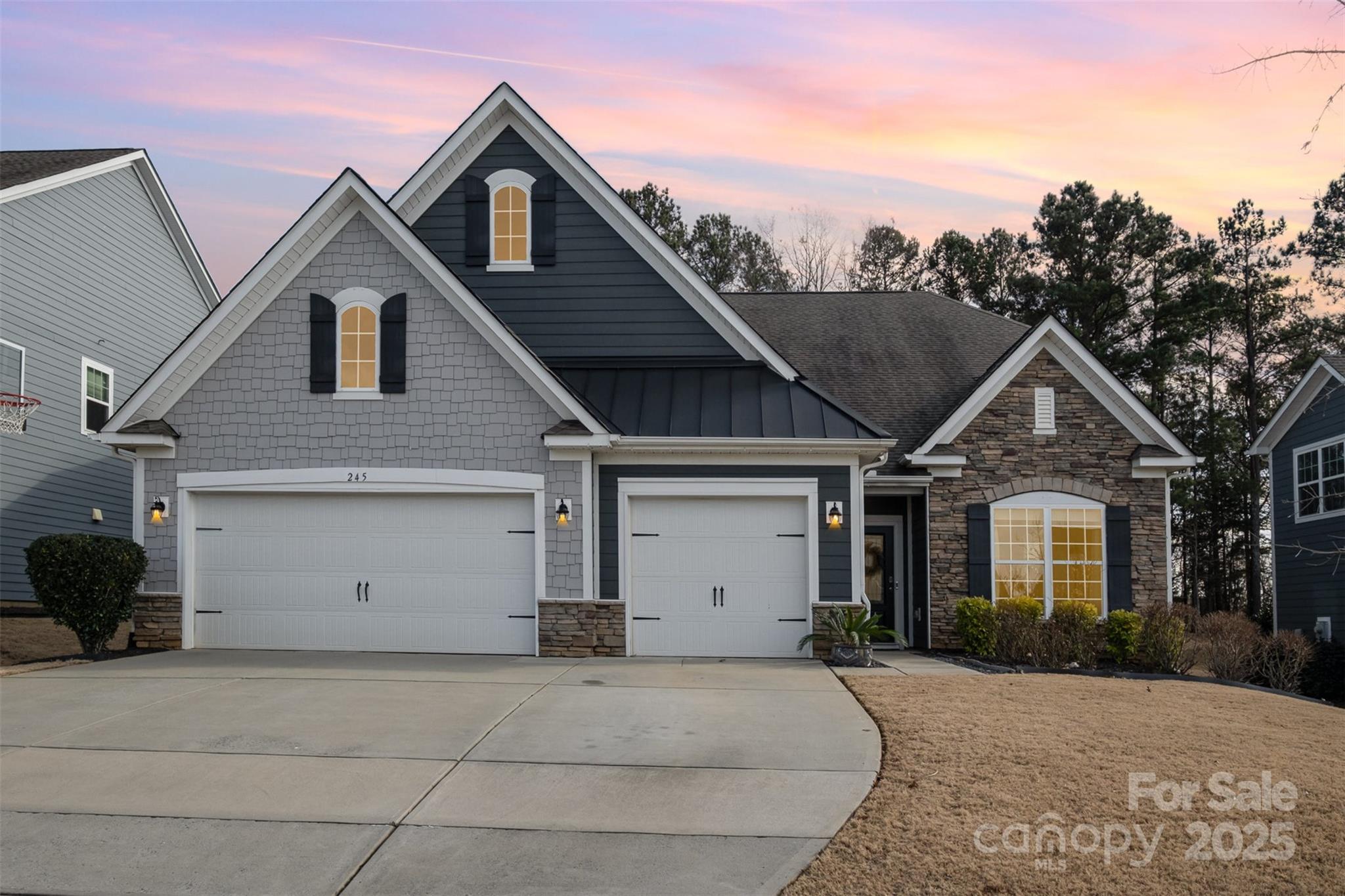 This beautifully designed home features an open floor plan and modern finishes. Located in The Retreat at Rayfield Offering 4 spacious bedrooms and 3.5 bathrooms.
Main Level Features:
Primary Suite with walk-in closet, dual vanities, and tile shower.
Two additional Bedrooms sharing a full bath.
Living room and dining room,
Gourmet Kitchen with granite counters, gas cooktop, stainless steel appliances, and custom pantry.
Family Room with gas fireplace,
Breakfast nook with built-in cabinetry.
Half Bath for guests,
Mudroom with Laundry,
Three-Car Garage for ample storage.
Upstairs:
Bonus Room ideal for a playroom or office.
Fourth Bedroom with walk-in closet and private full bath.
Outdoor Living:
Backyard backs to woods for added privacy.
Paver Patio with fire pit and covered porch, perfect for entertaining.
Inground Irrigation System for easy lawn maintenance
Brand New HVAC System 2024
This home is truly a must-see! Schedule a tour today and make this your dream home!