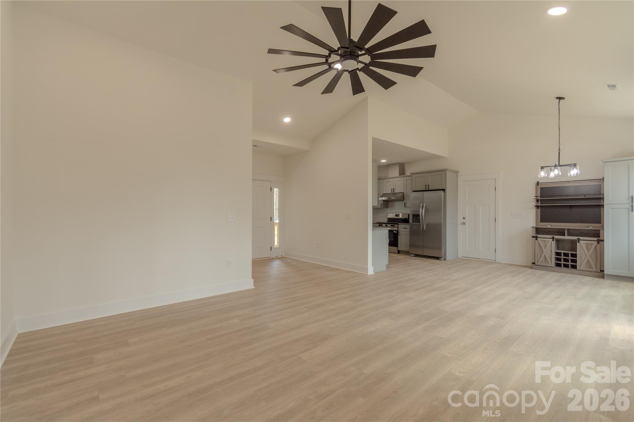 Country Club Estates - Residential