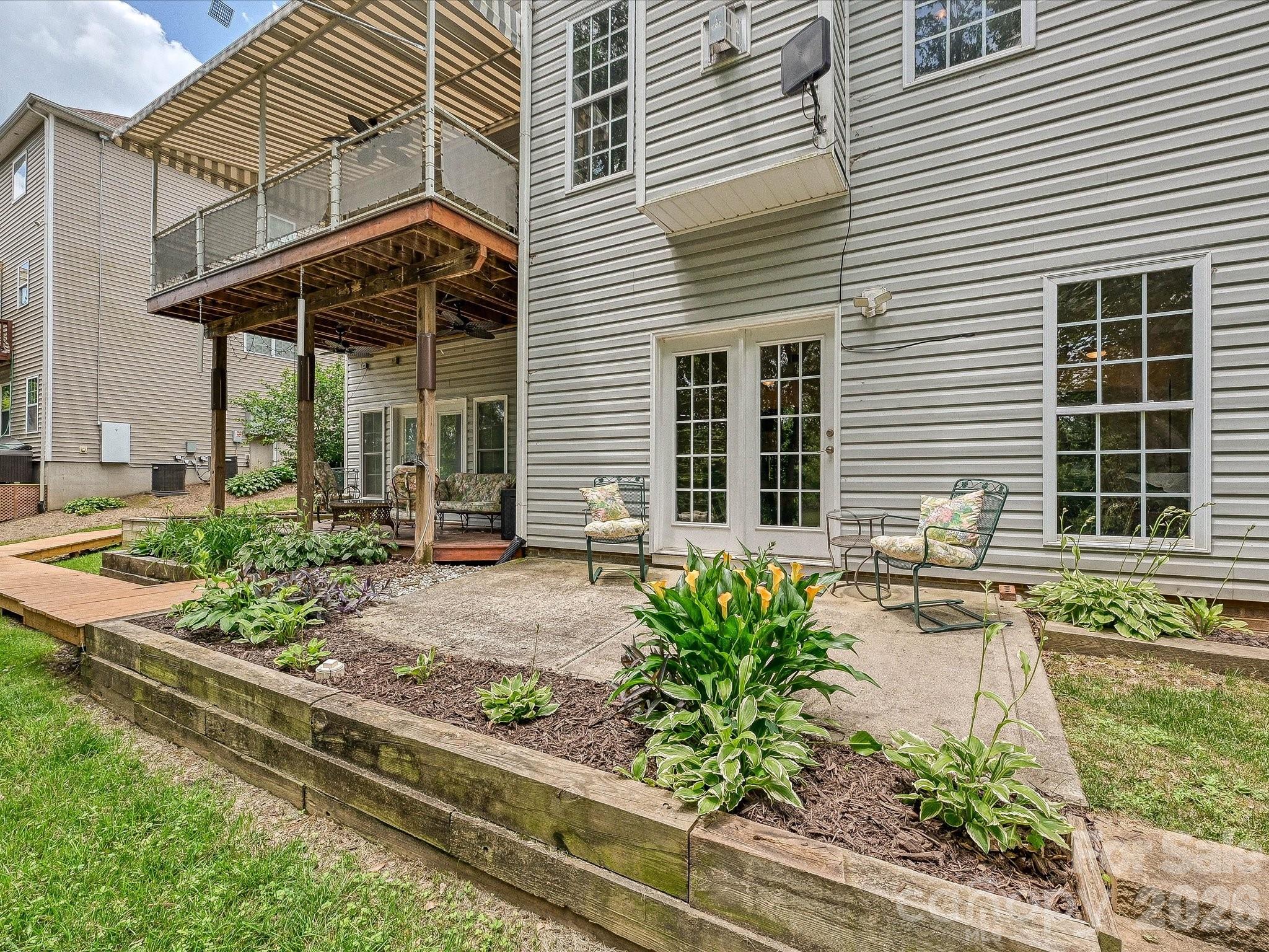 Riverfront - Residential