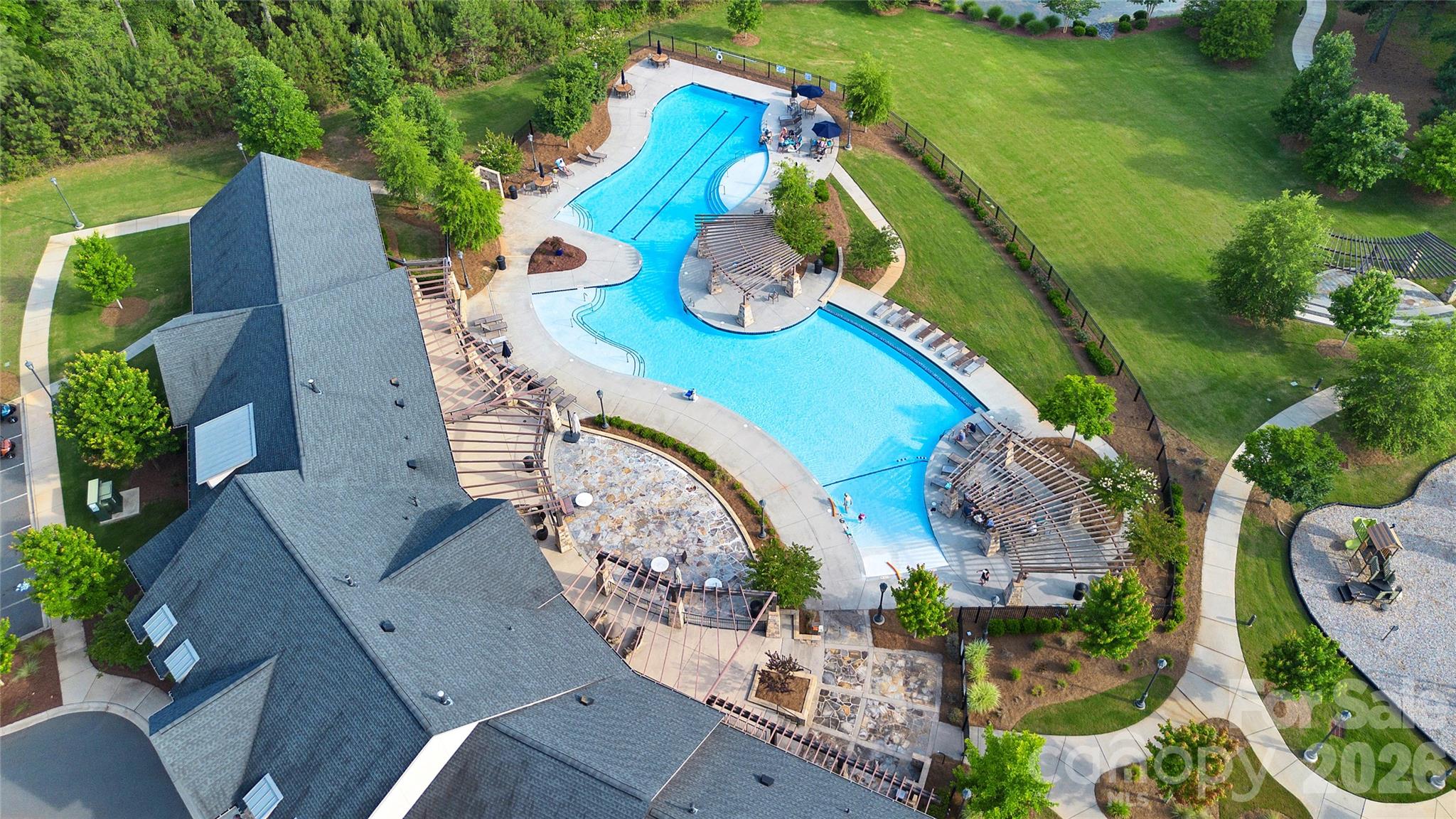 Riverchase - Land