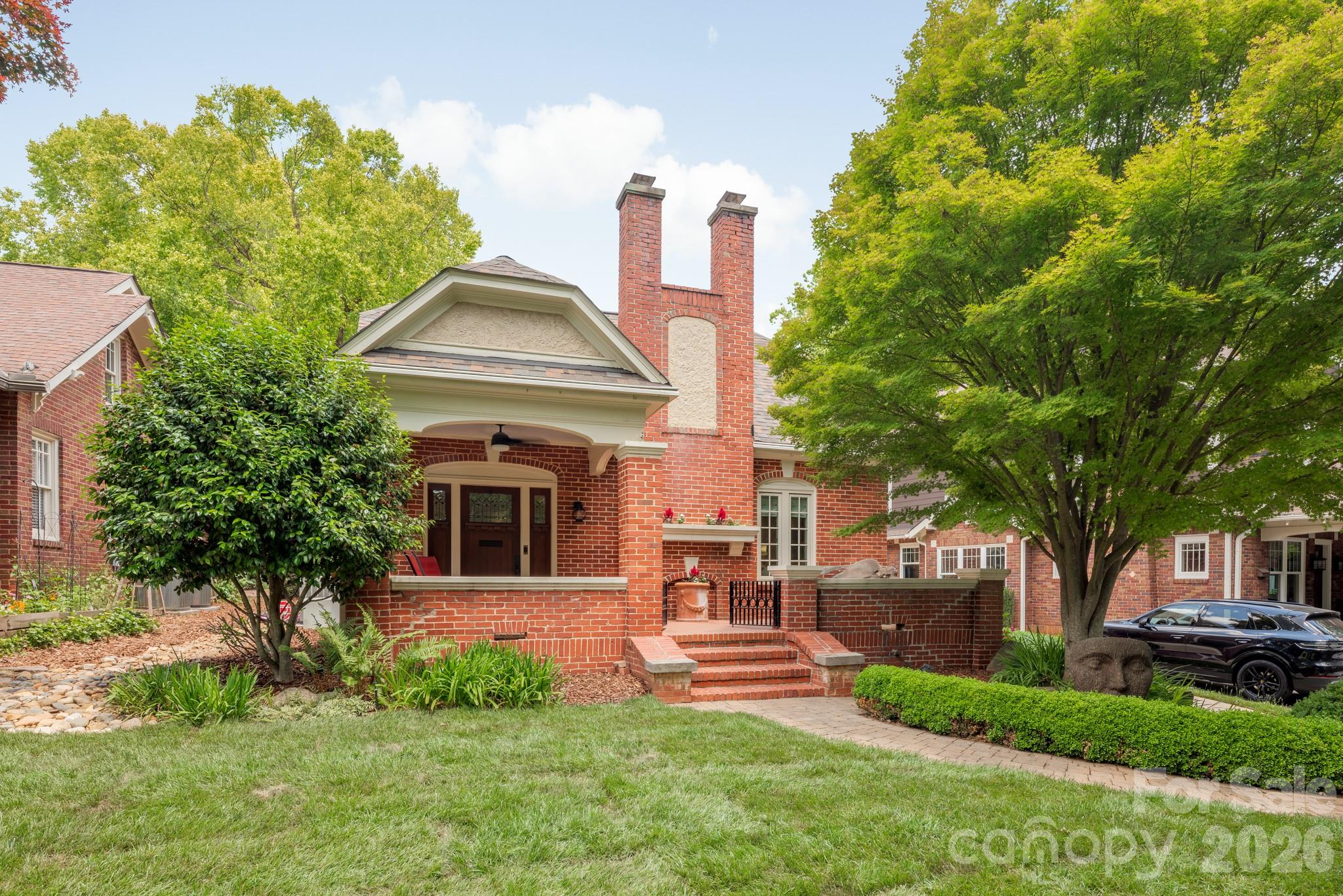 Elizabeth - Residential