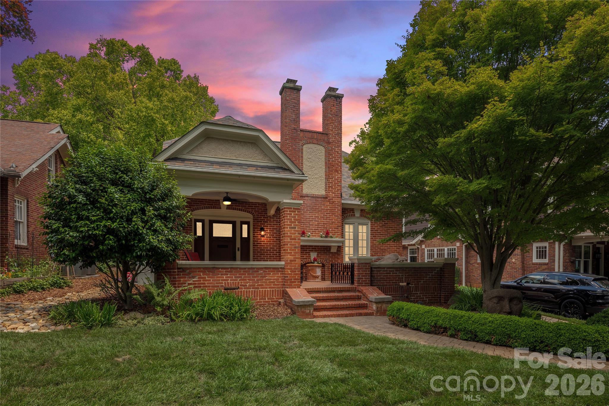Elizabeth - Residential