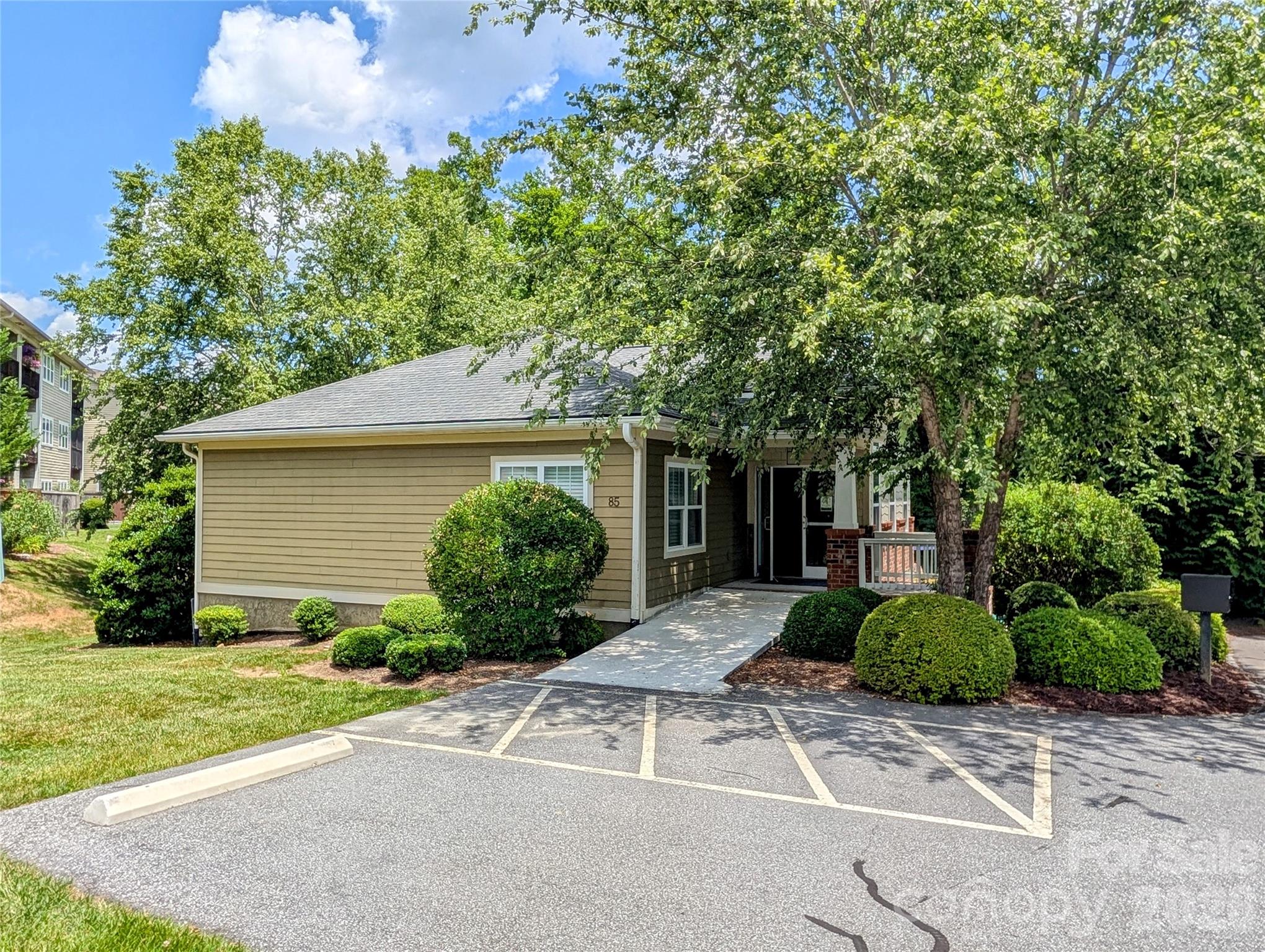 Fox Glen Condominium - Residential