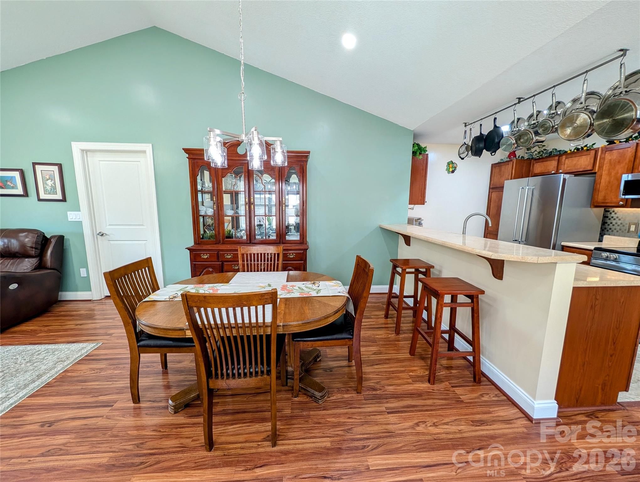 Fox Glen Condominium - Residential