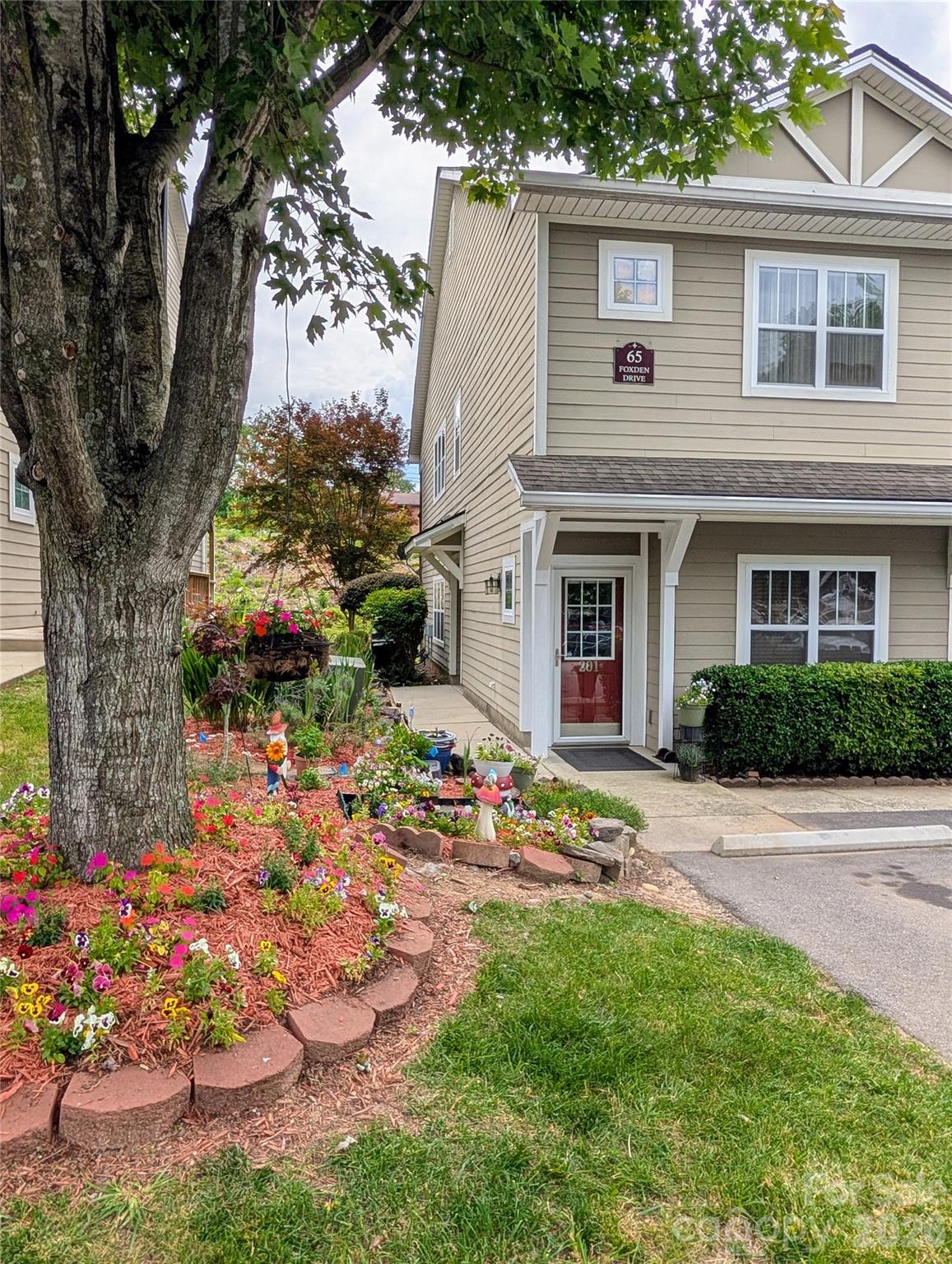Fox Glen Condominium - Residential