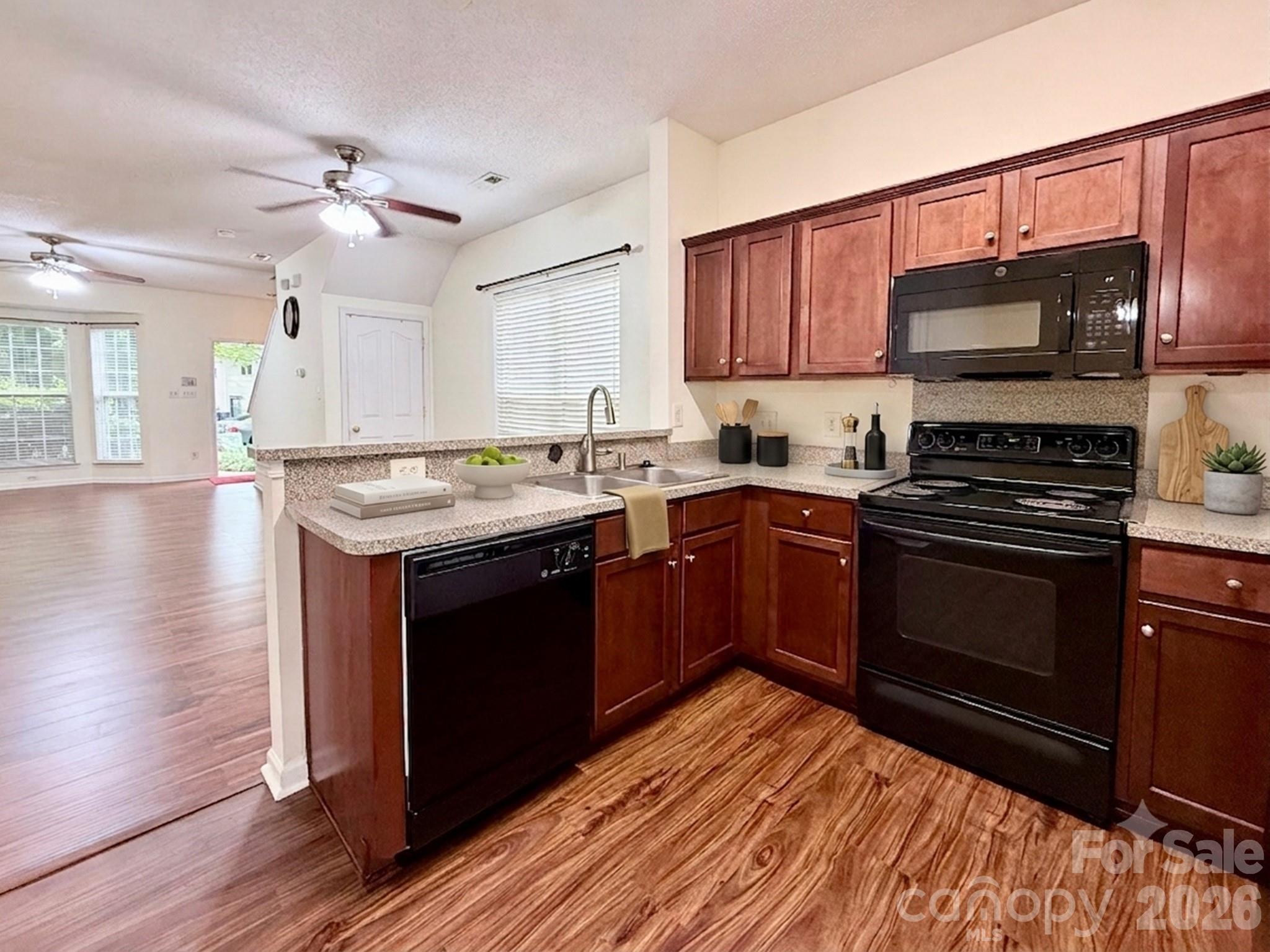 Sullivans Trace - Residential