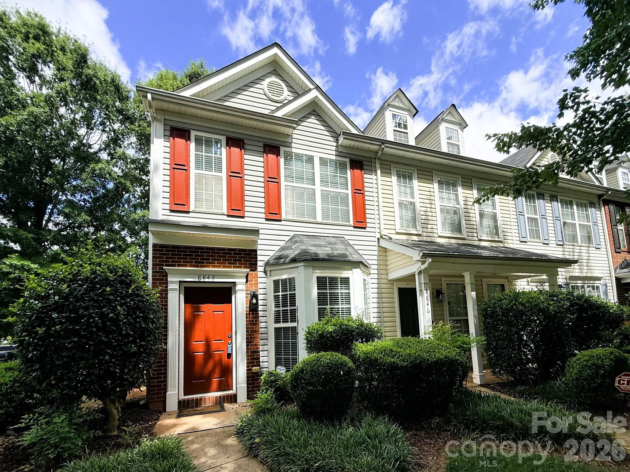 Sullivans Trace - Residential