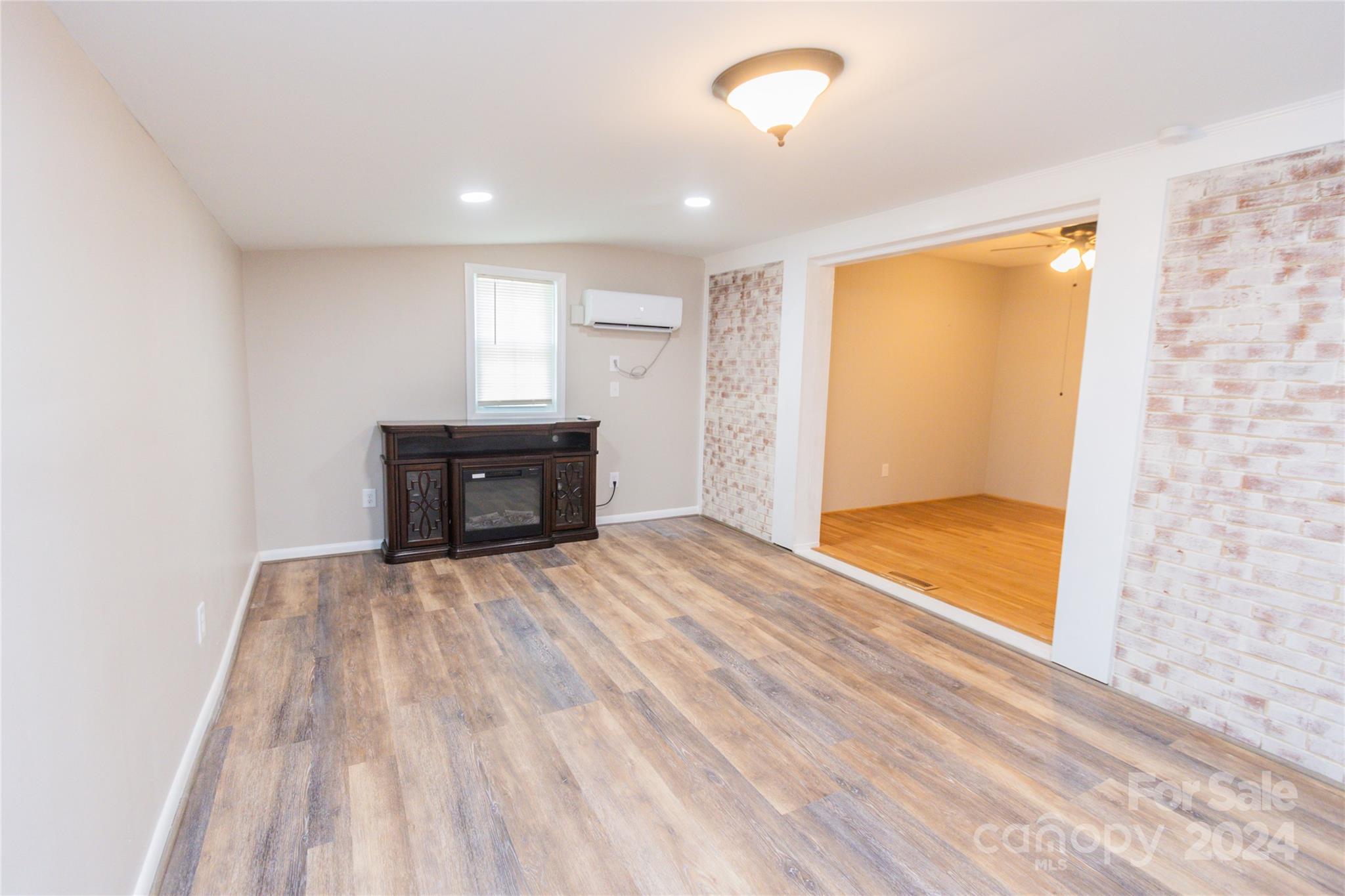 Colonial Heights - Residential