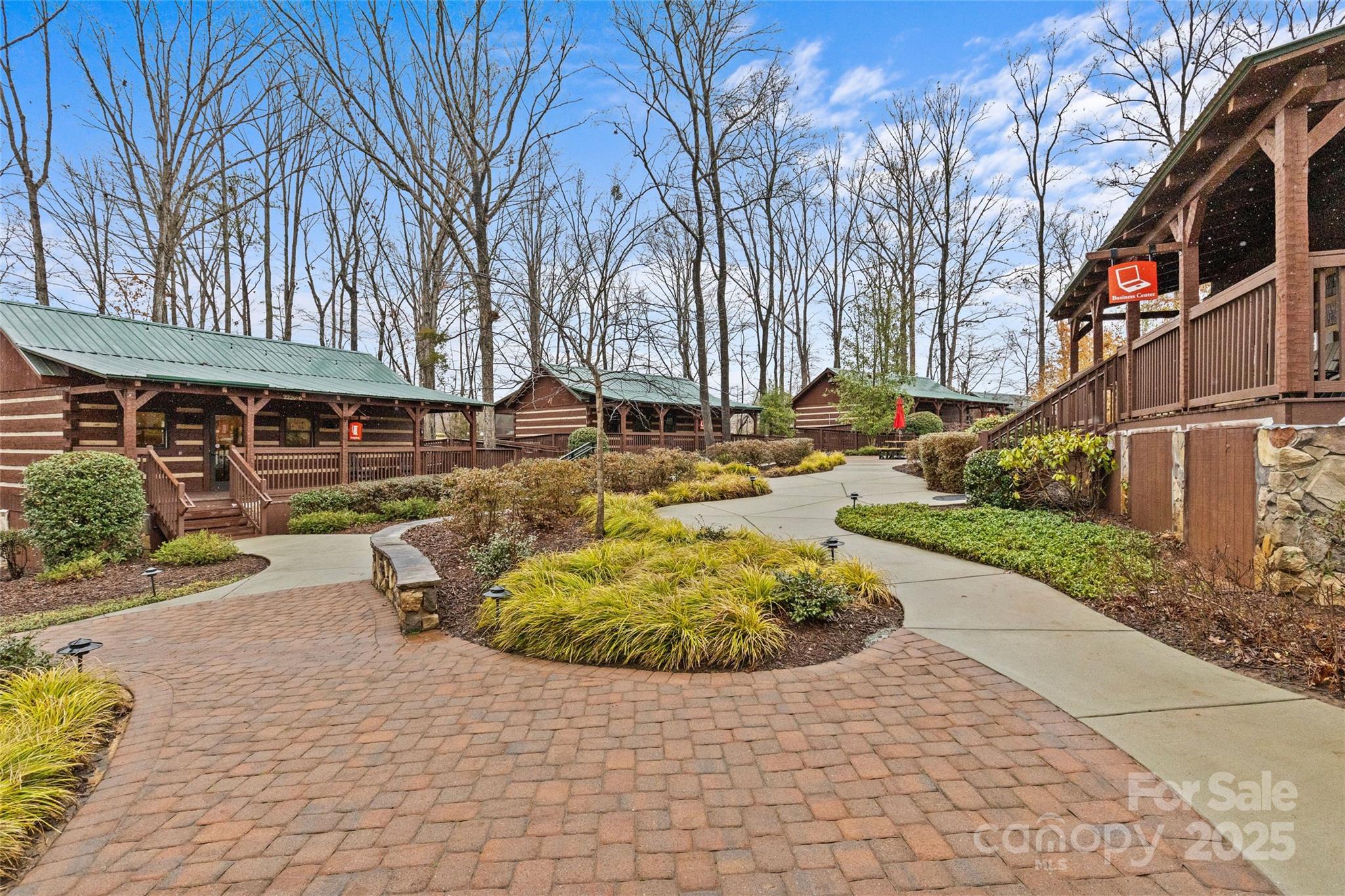 Tree Tops - Residential