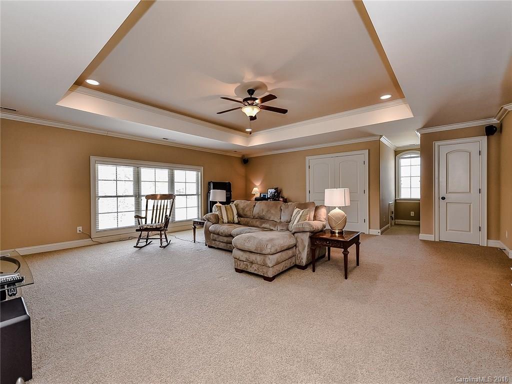 The Retreat At Sunset Ridge - Residential