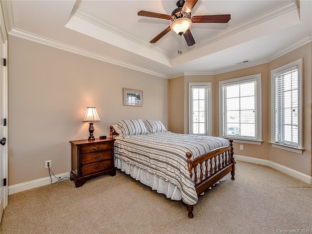 The Retreat At Sunset Ridge - Residential