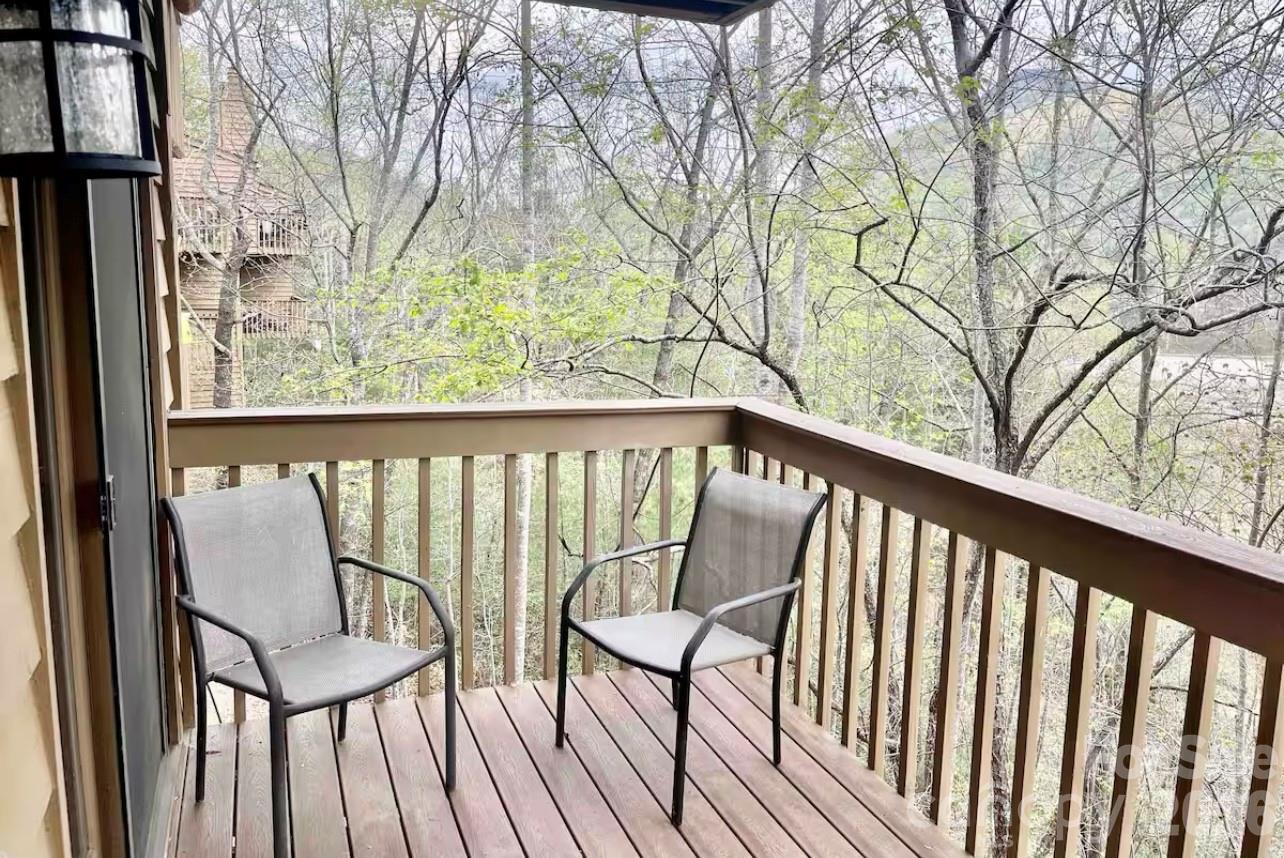 Rumbling Bald on Lake Lure - Residential