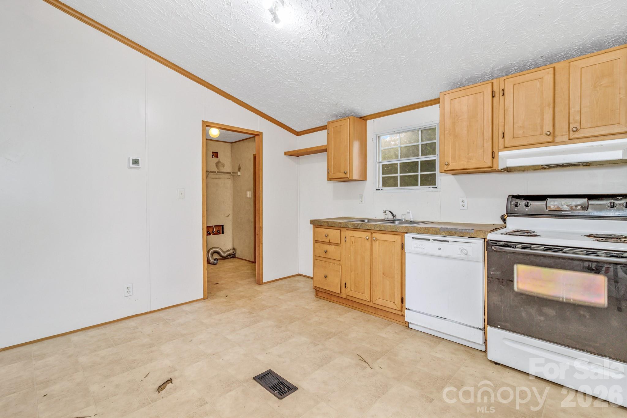 HIGH VALLEY ESTATES - Residential