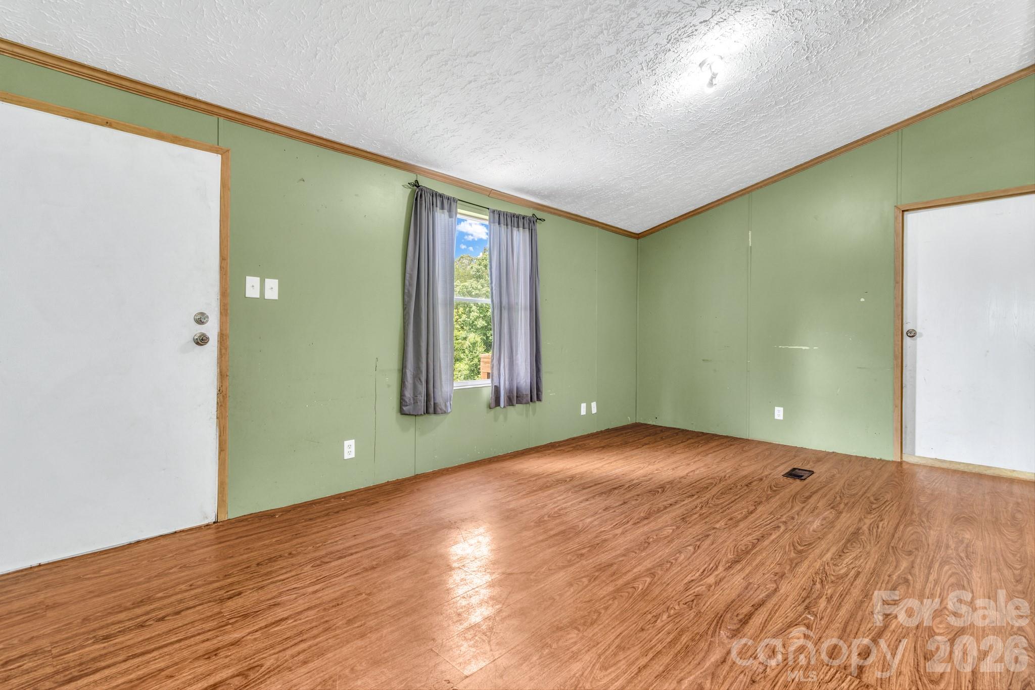 HIGH VALLEY ESTATES - Residential