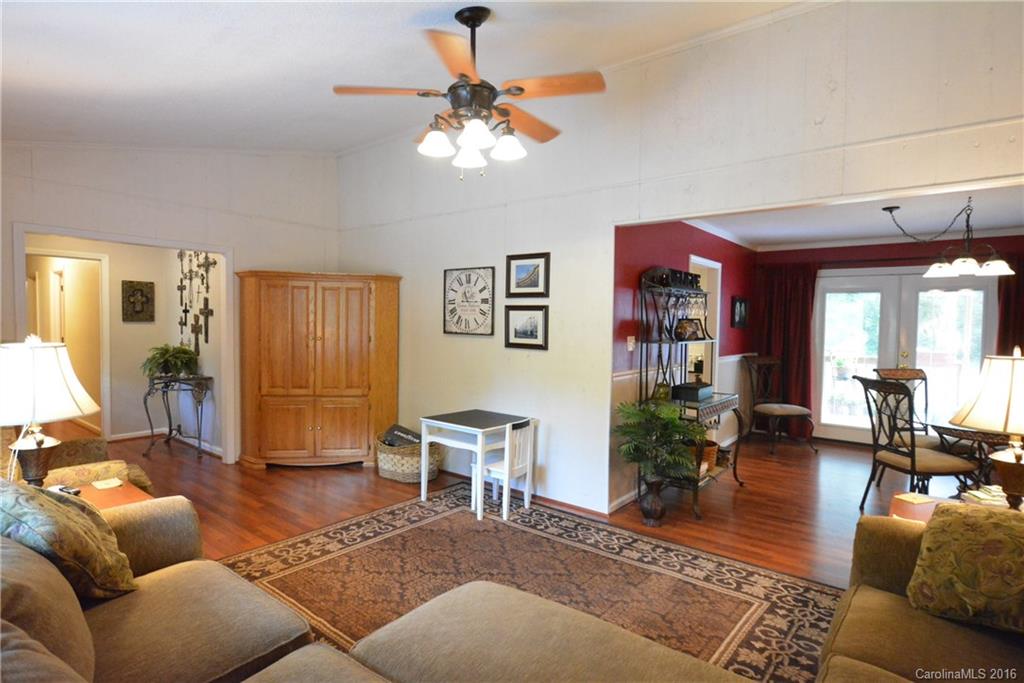 Country Oaks - Residential