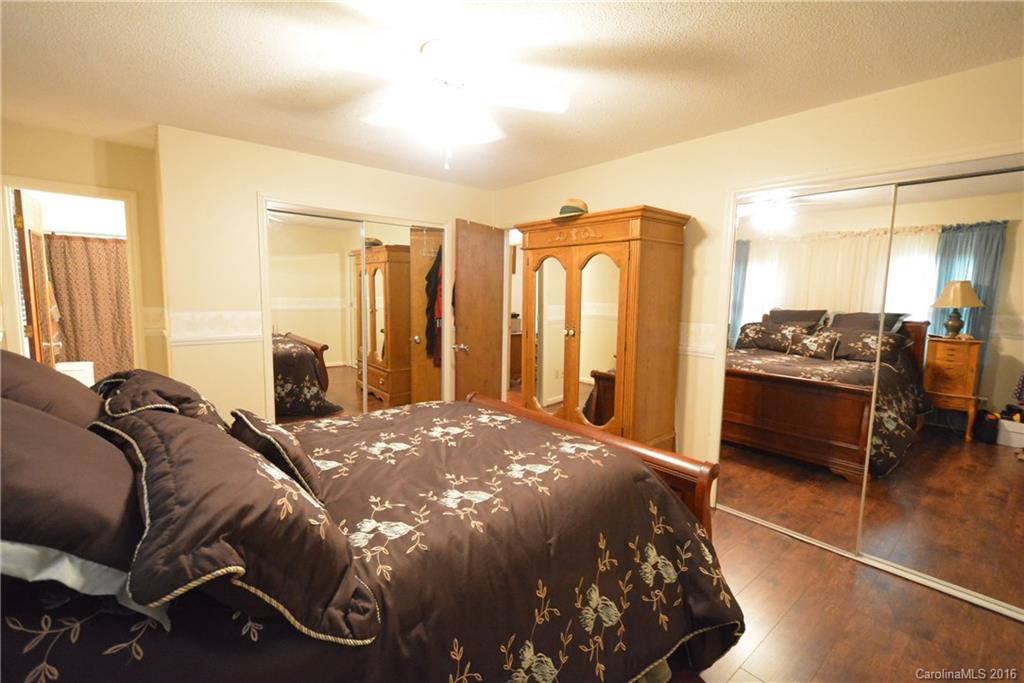 Country Oaks - Residential