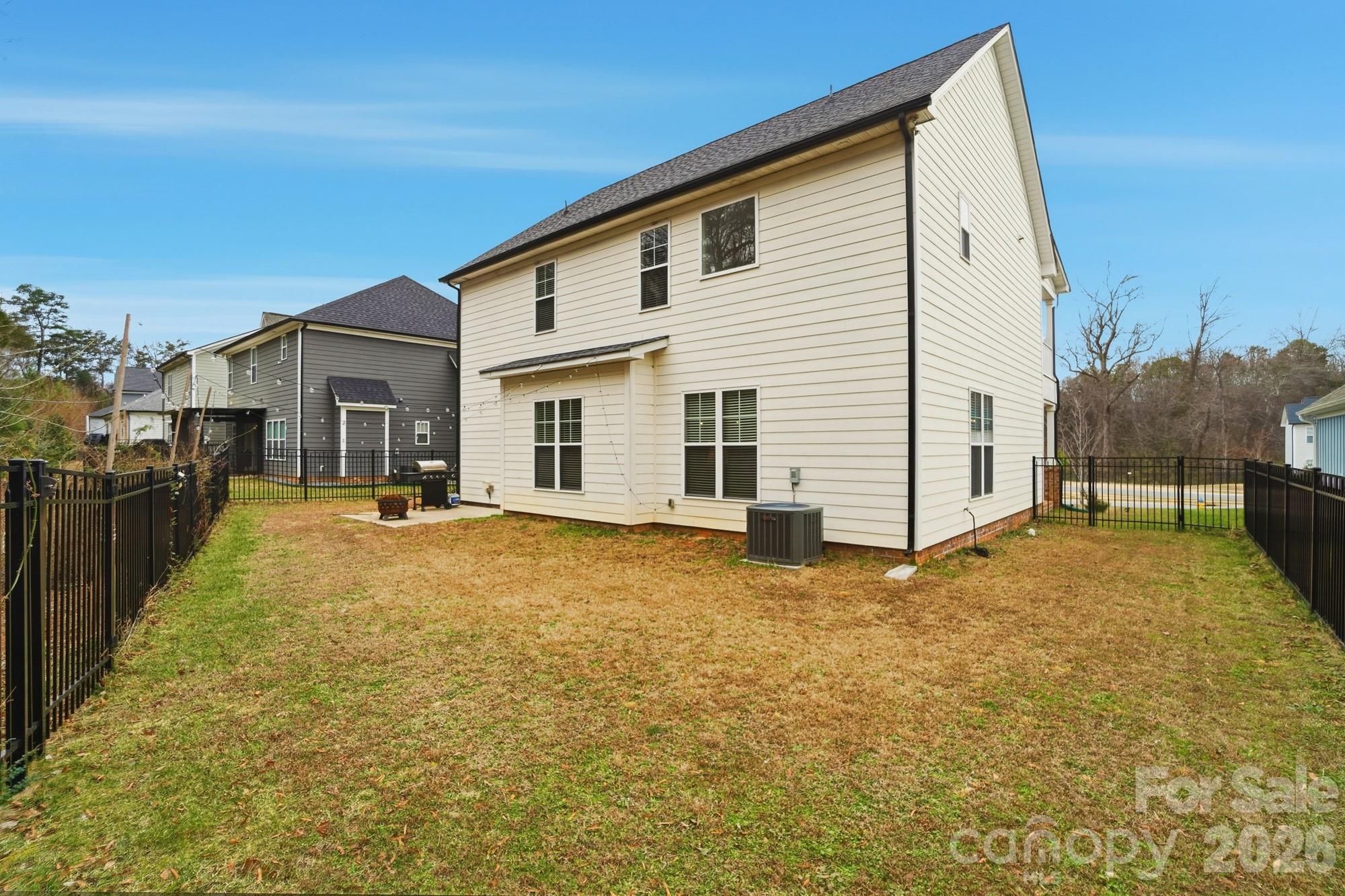 Poplar Cove - Residential