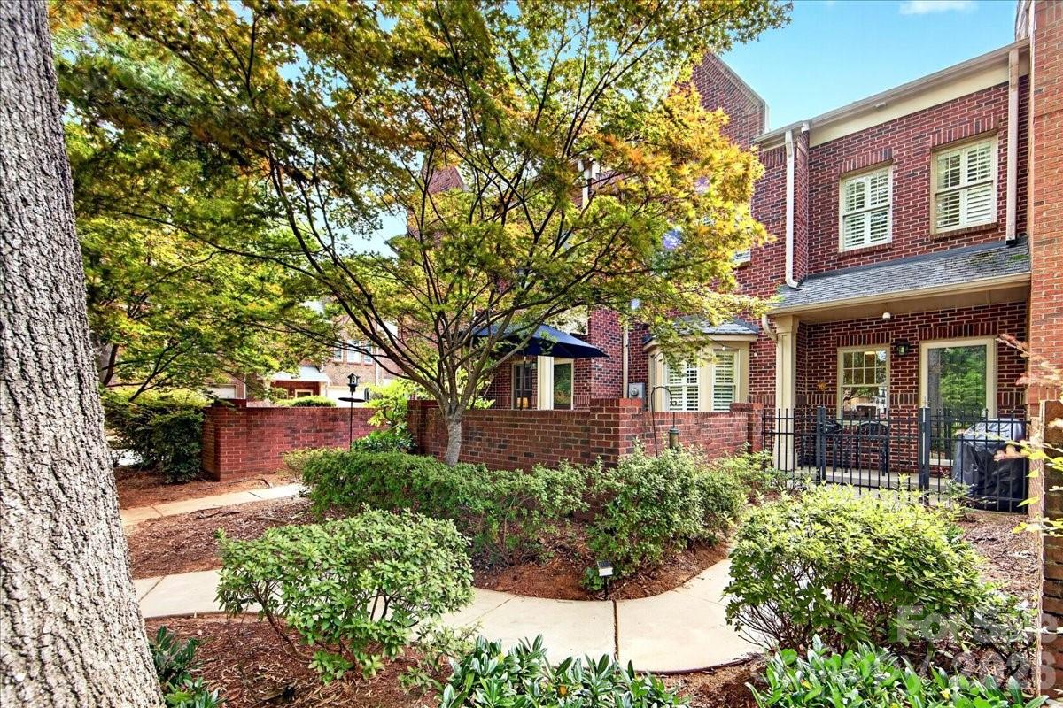 Madison Park - Residential