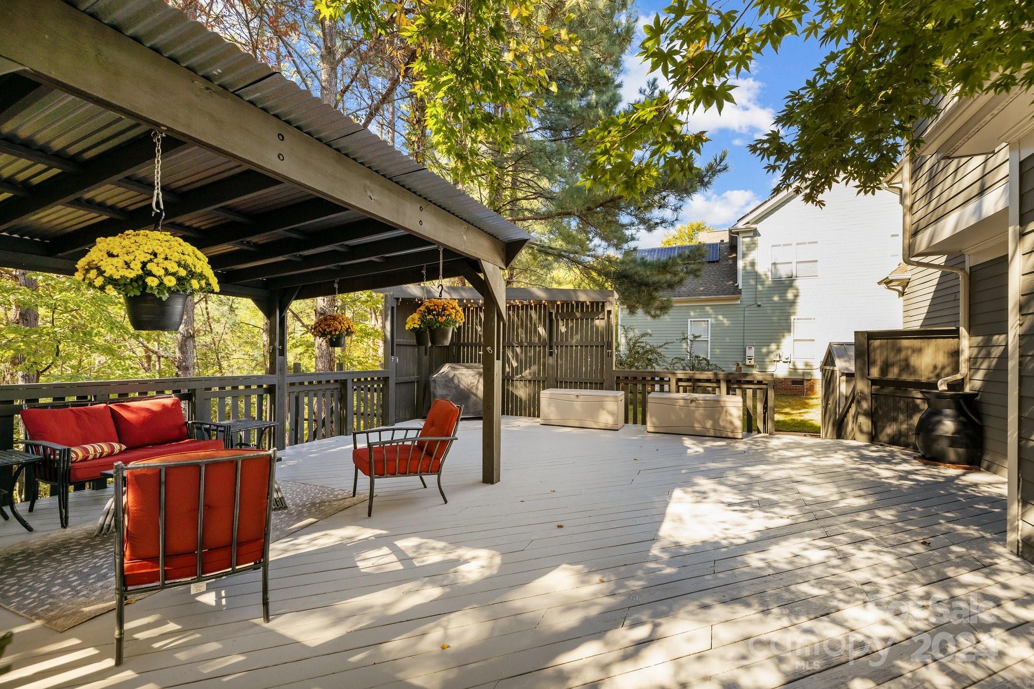 Lake Shore - Residential