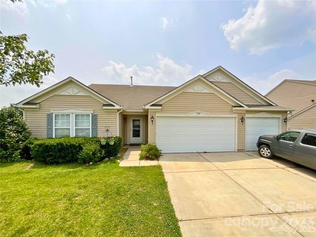 Price Reduction! Welcome to Clover, SC! This charming ranch-style home on a corner lot offers 3 bedrooms, 2 full baths, and inviting living spaces. Enjoy a spacious living room, well-appointed kitchen, and an open floor concept. The master bedroom has an en-suite bathroom, while two additional bedrooms provide comfort. Outside, there's a spacious yard and a 3-car garage. Located in a desirable area with excellent schools and easy access to major highways. Don't miss out on this beautiful Clover gem. Schedule a showing today!