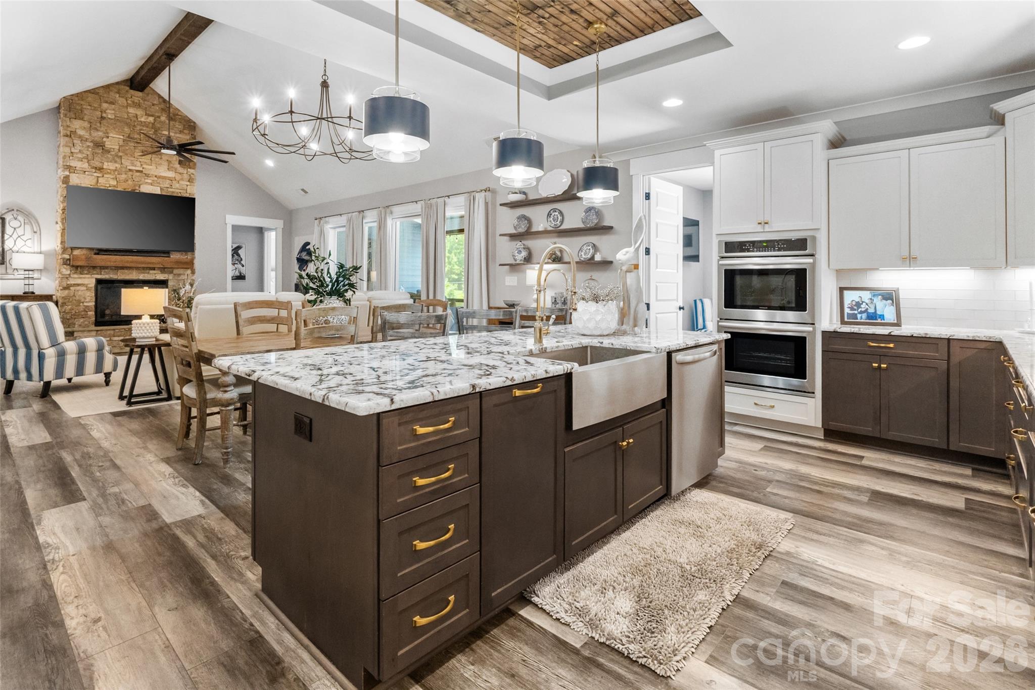 Foster Cove - Residential