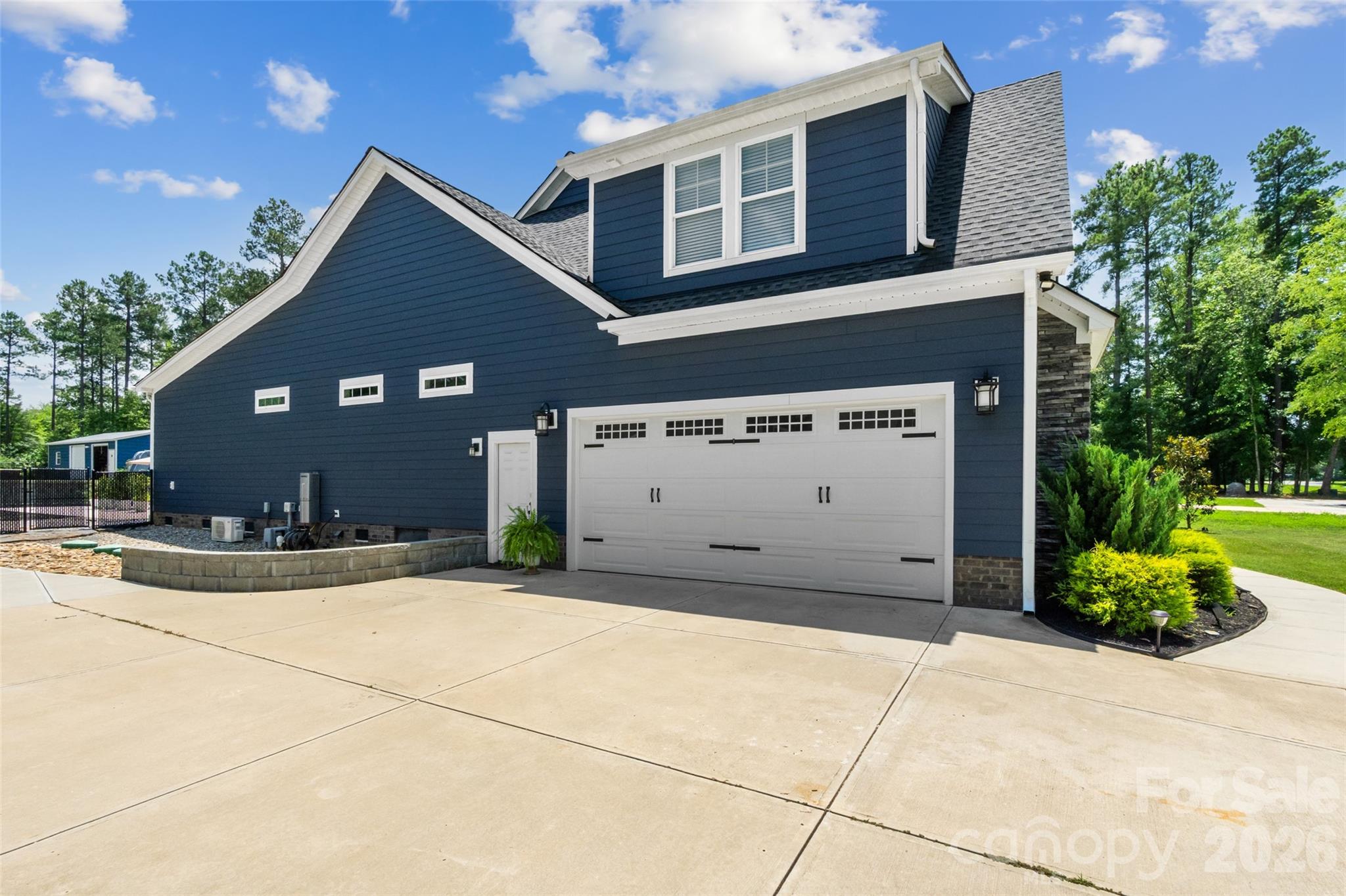 Foster Cove - Residential