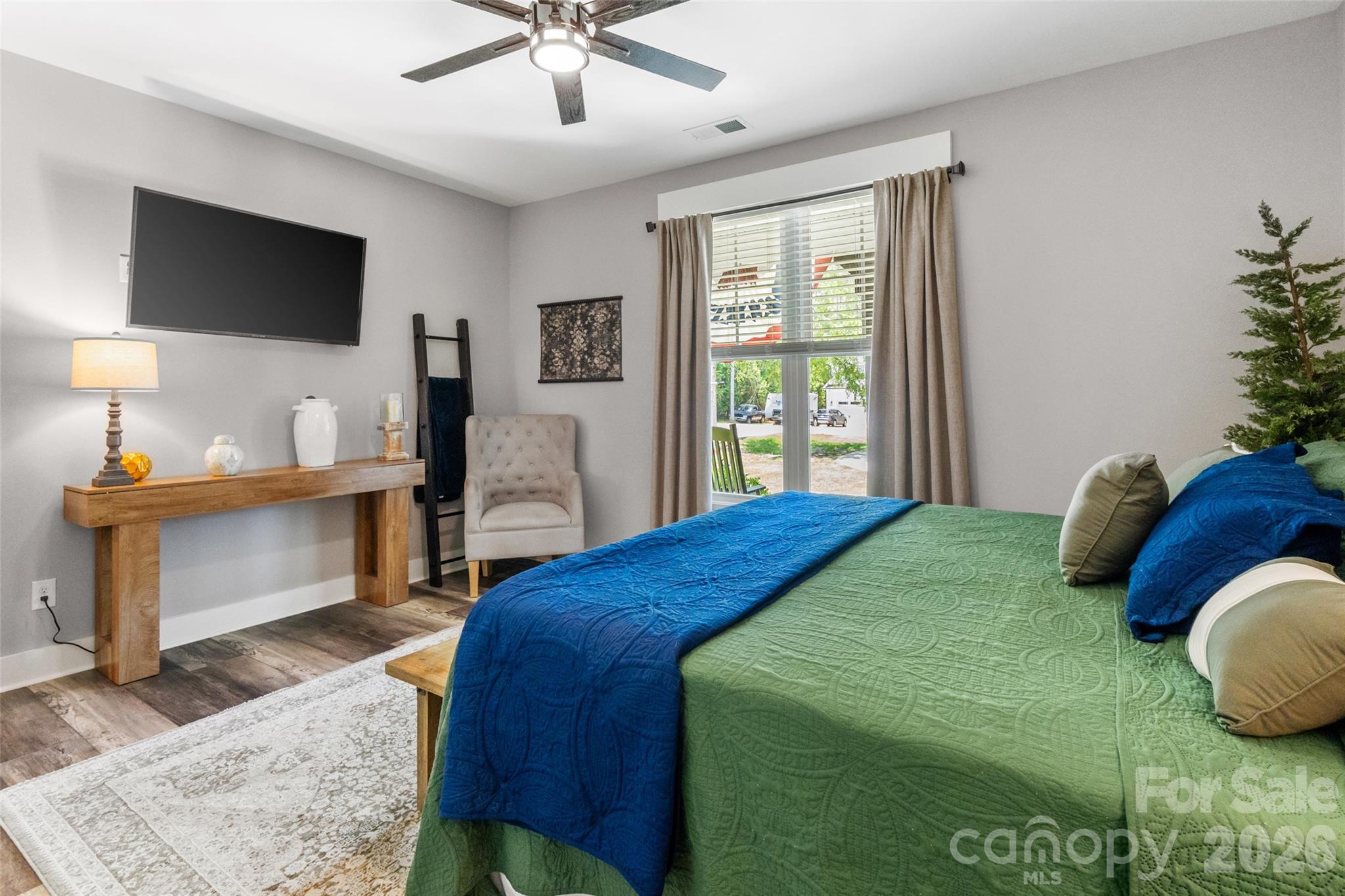 Foster Cove - Residential