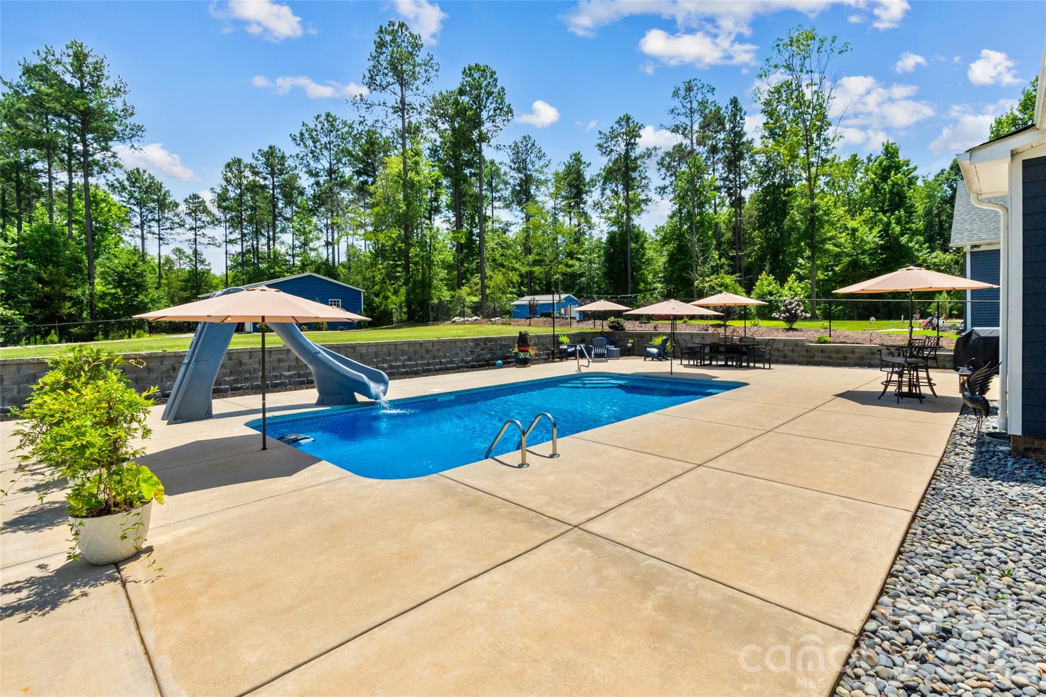 Foster Cove - Residential