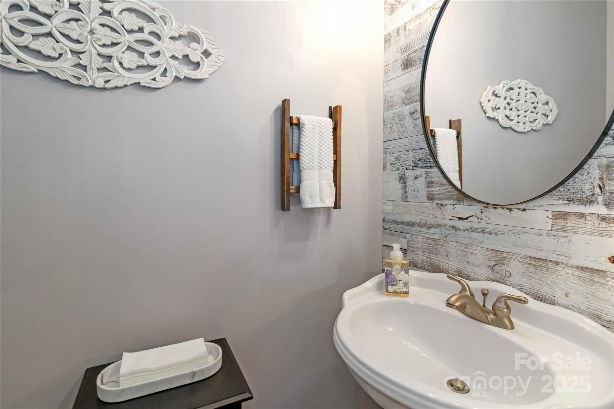 Holland Springs - Residential