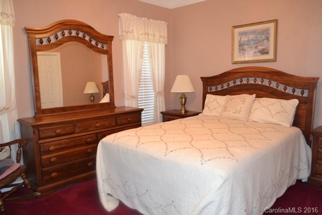Hallmark Glen - Residential