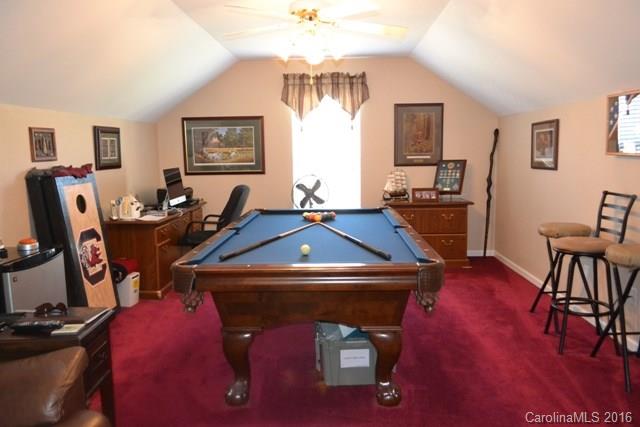 Hallmark Glen - Residential